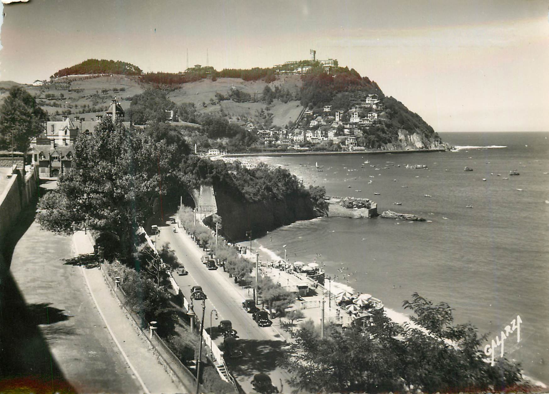CPM San Sebastian Palais Royal de Miramar et Mont Igueldo