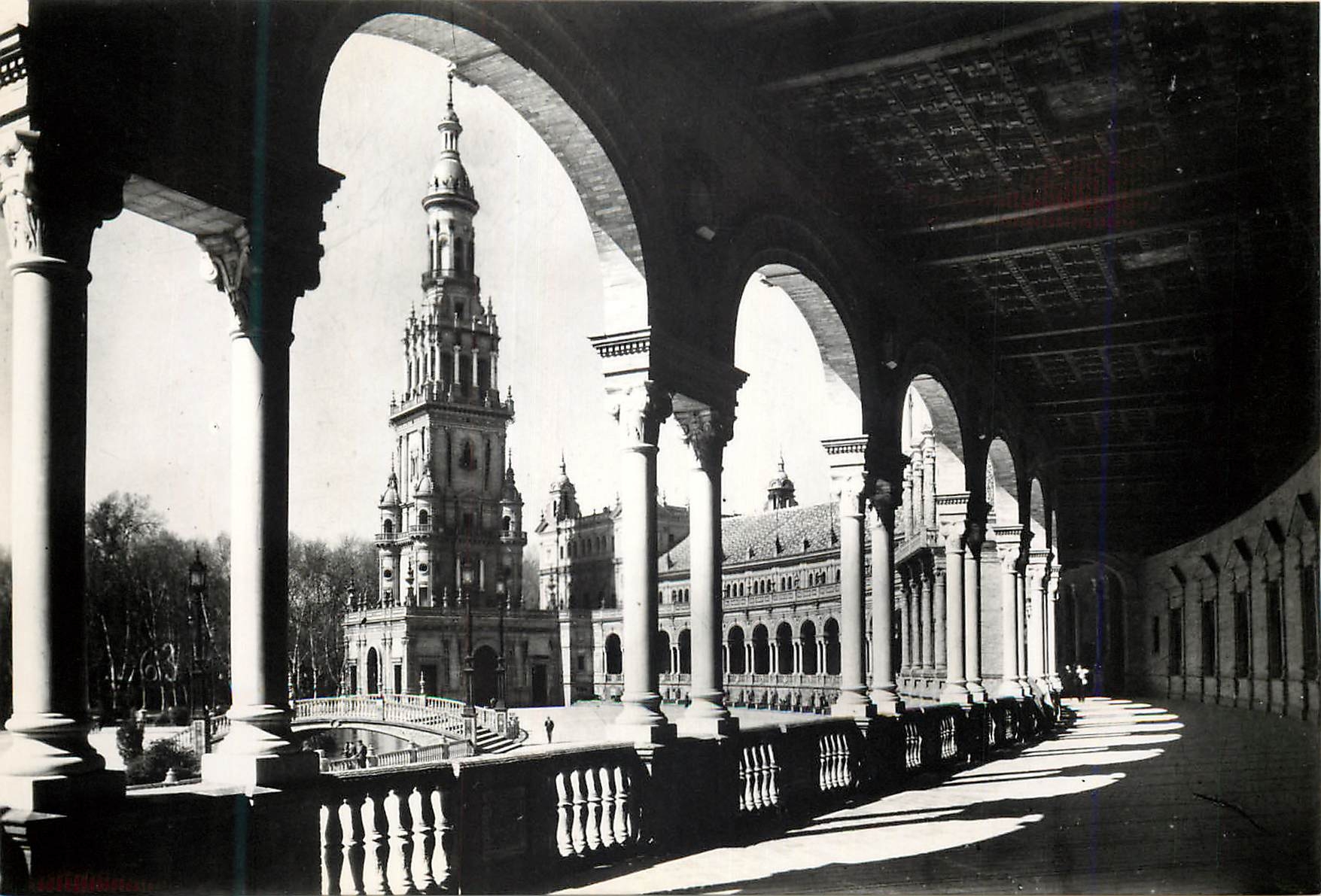 CPM Sevilla Place de l'Espagne Galerie
