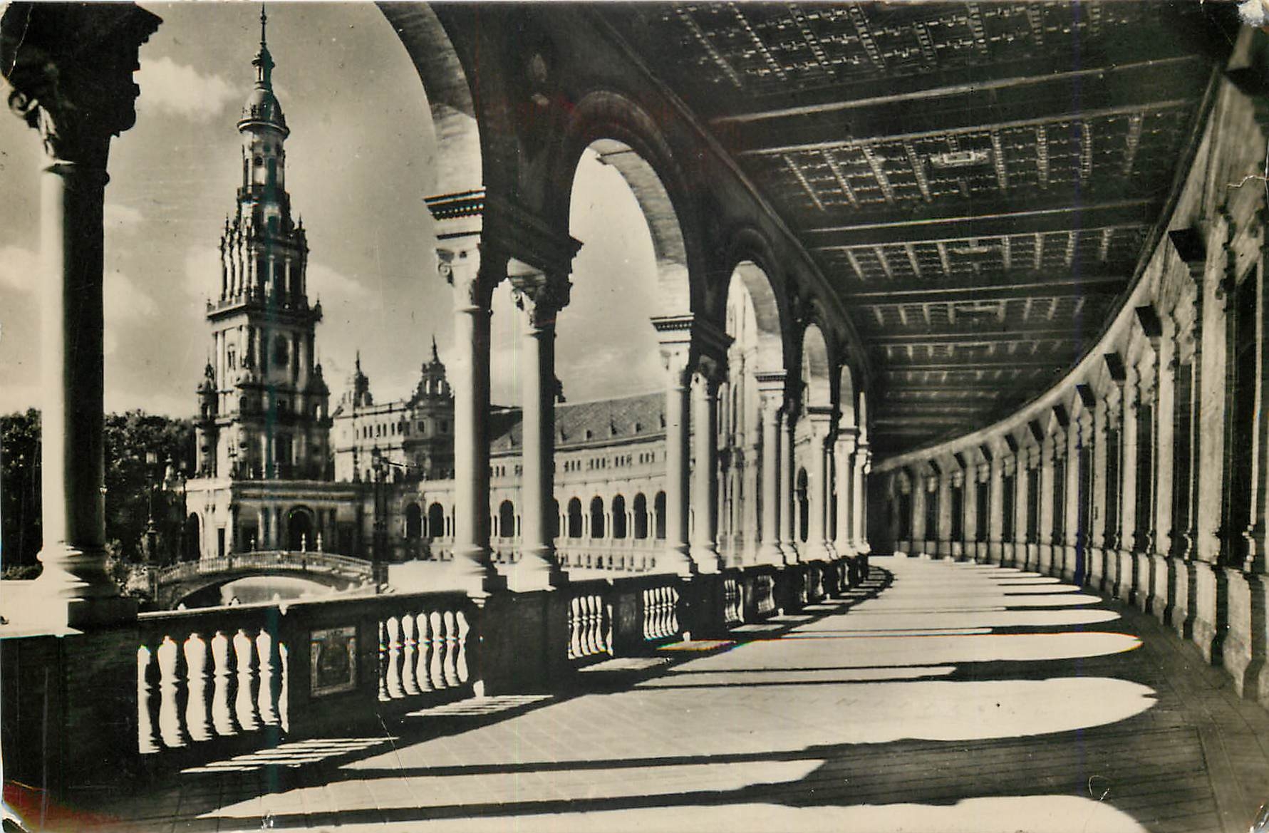 CPM Sevilla Place de l'Espagne Galerie