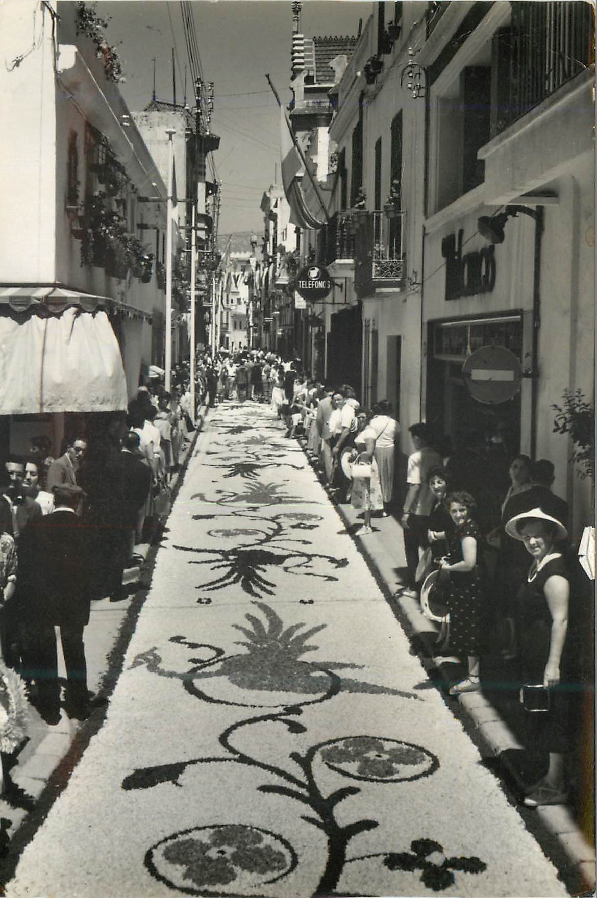 CPM Sitges Calle de Jesus en el Corpus Christi