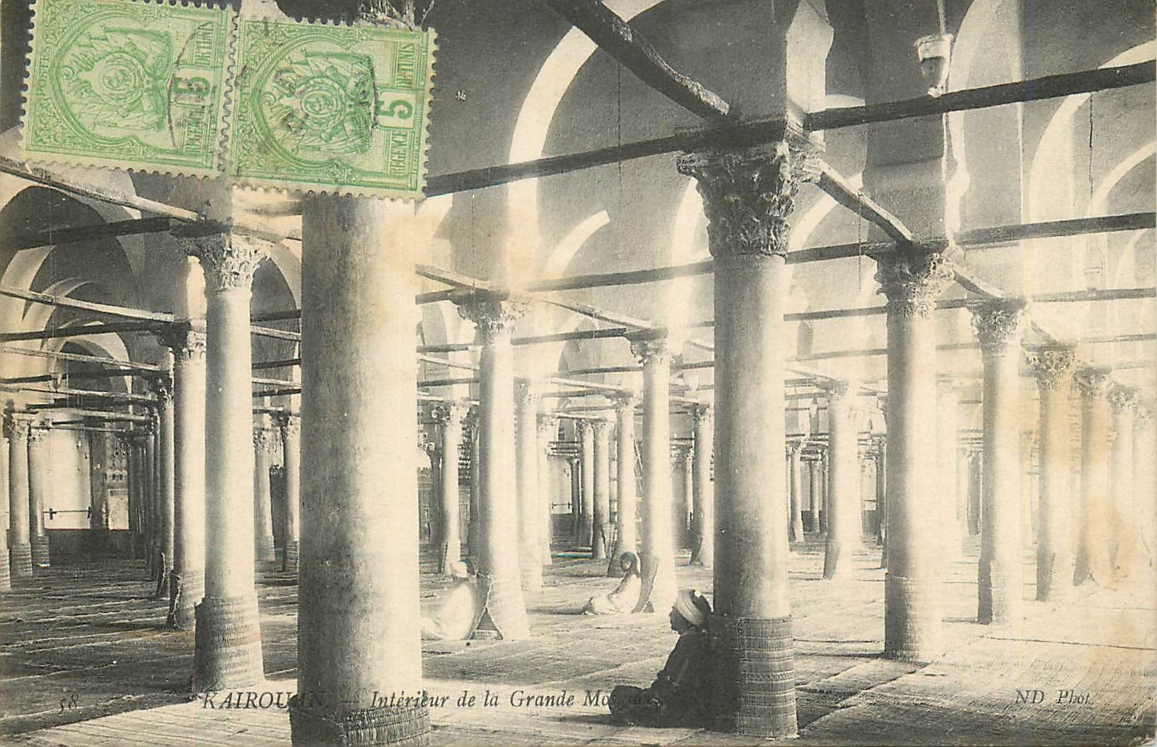 CPA Kairou Interieur de la grande mosquee