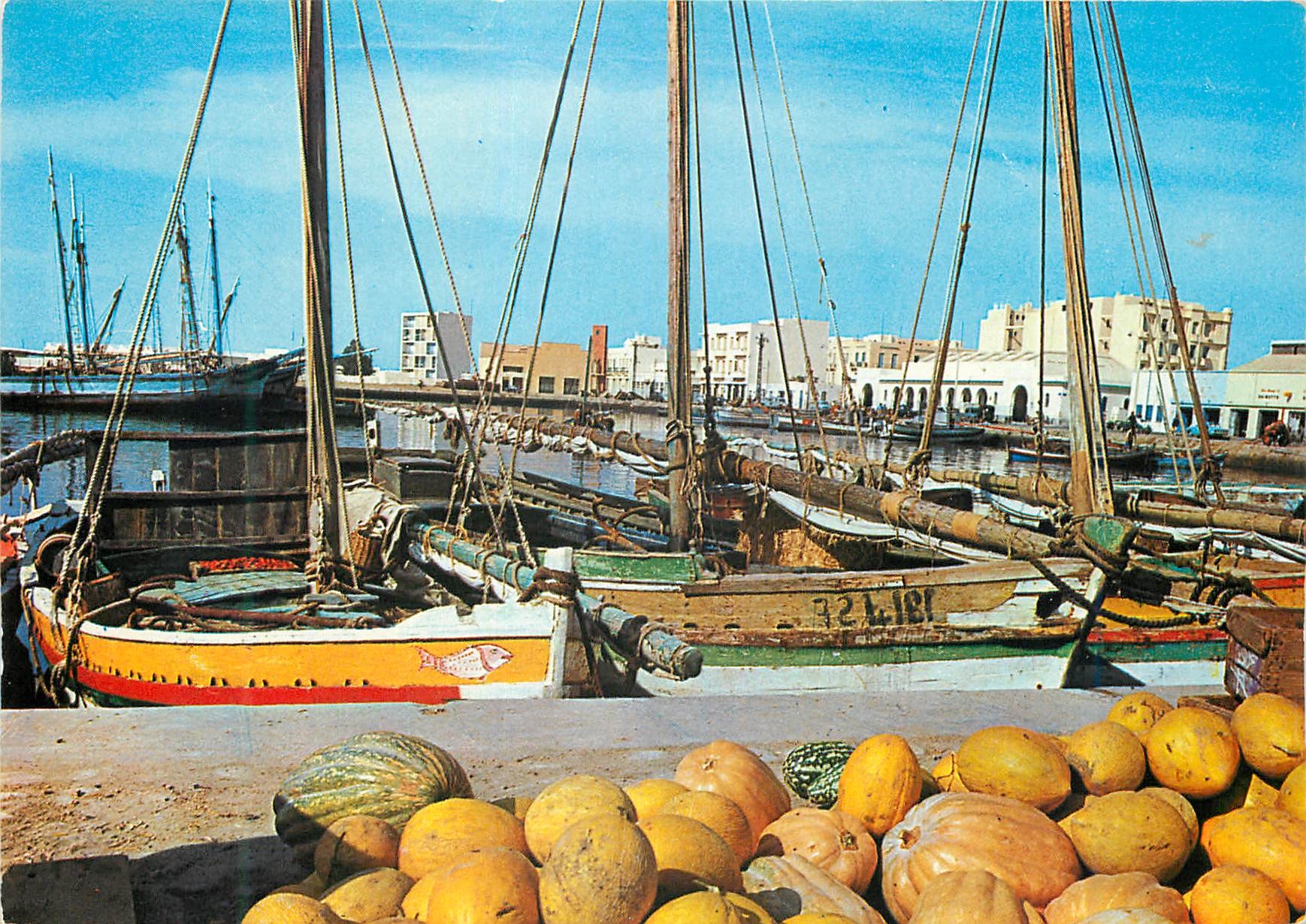 CPM Sfax Le Vieux port Bateaux