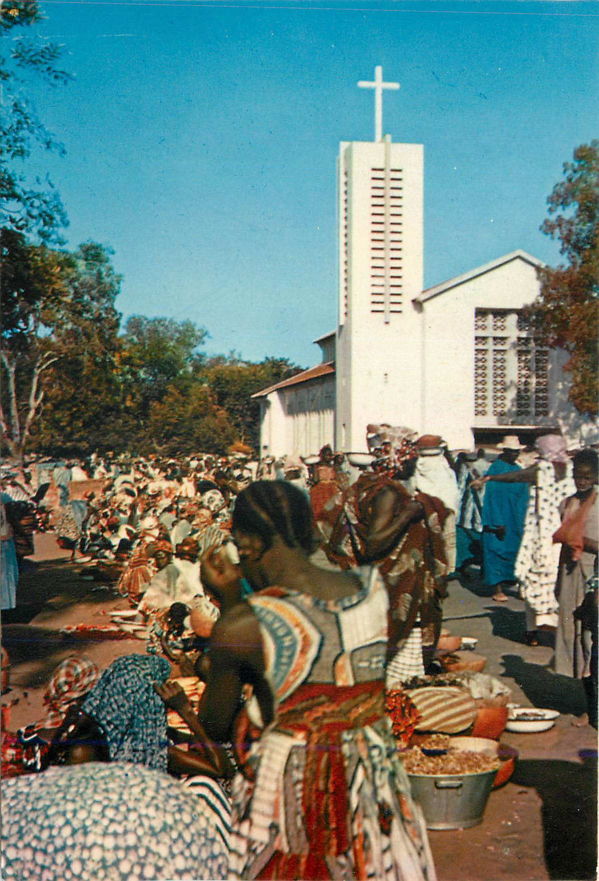 CPM Kayes Mali Le Marche et la Cathedrale 
