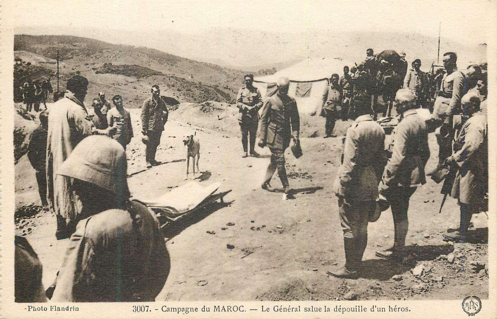 Campagne du MAROC — Le Général salue la dépouille d'un héros — Photo Flandrin n°3007