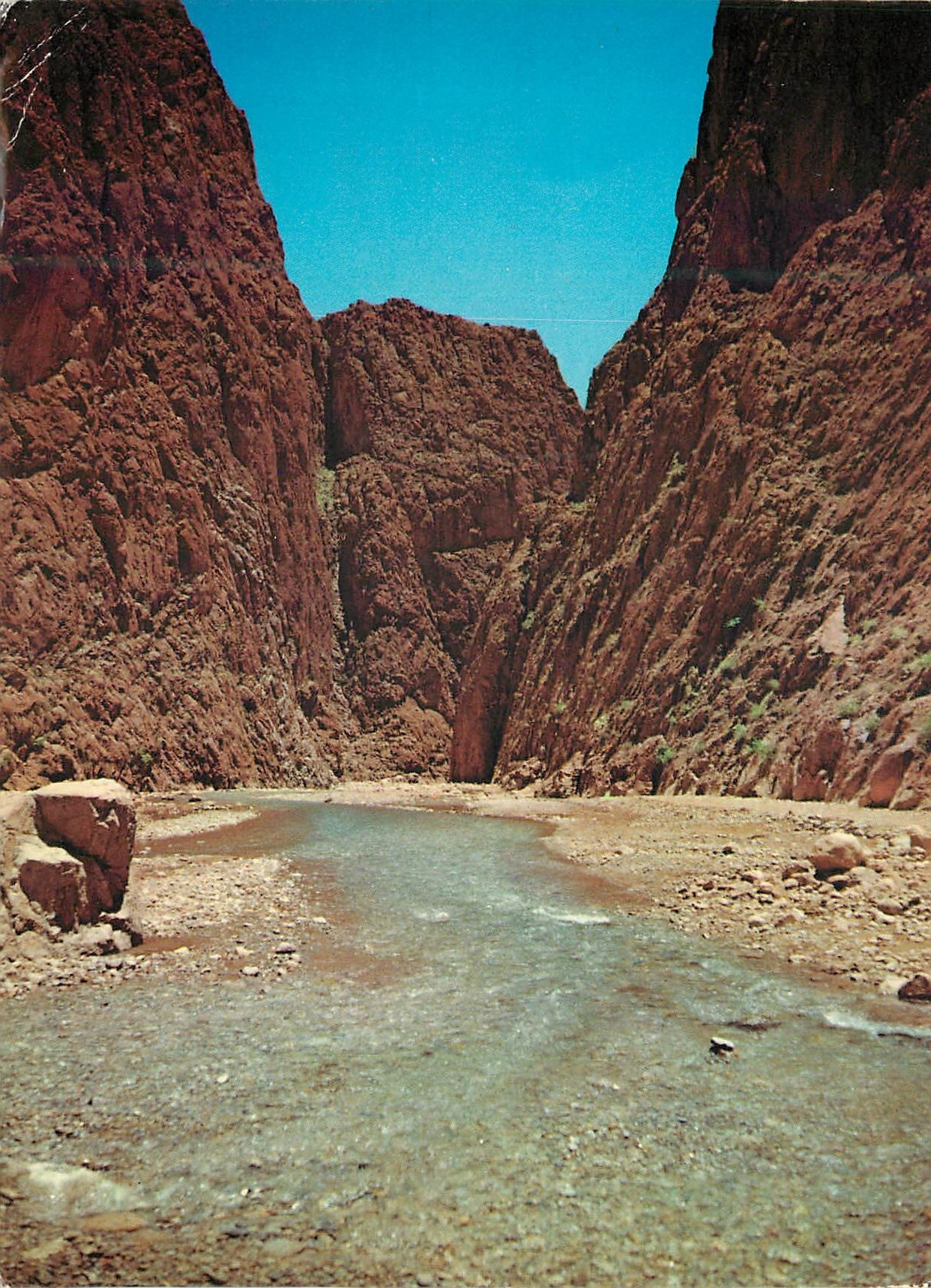 CPM Scenes et Types du Maroc Les Gorges du Todra 