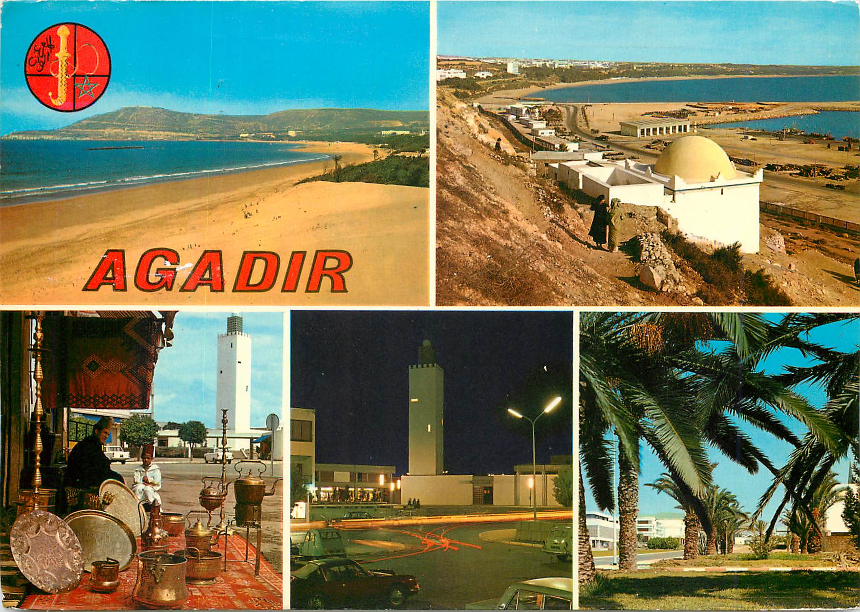 CPM Agadir La plage Vue panoramique Marchand de cuivres tapis etc La Mosquee la nuit 