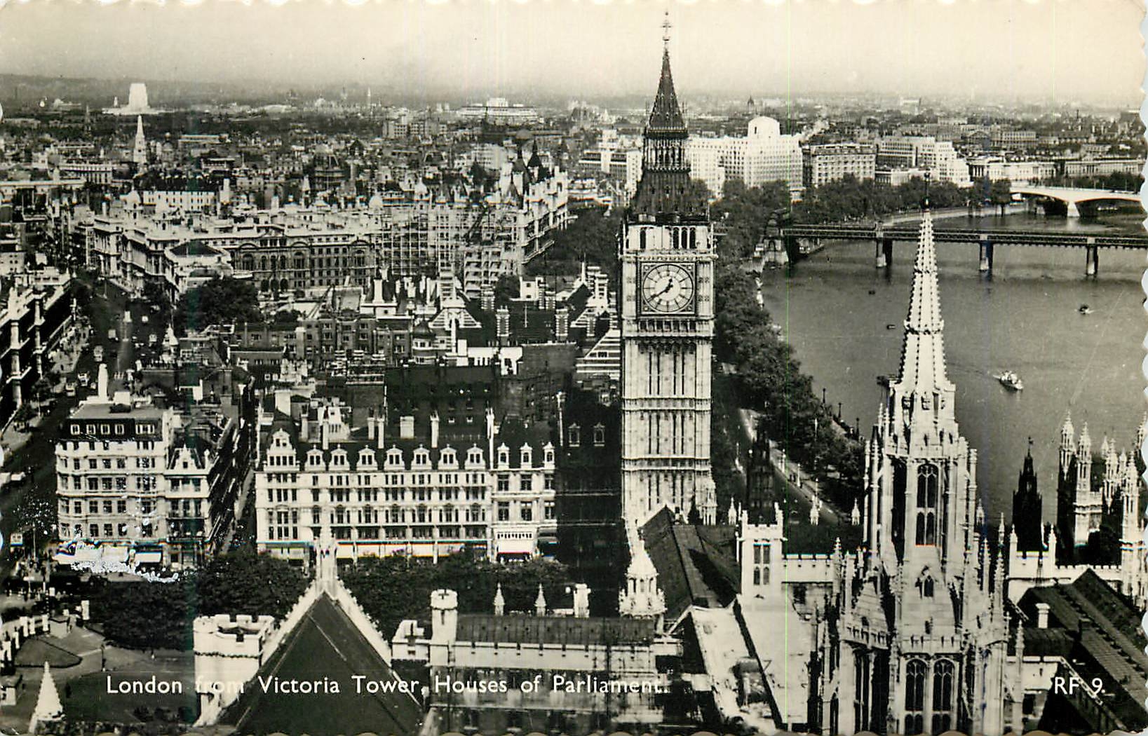 Londen — Luchtfoto van de Victoria Tower, de Houses of Parliament en de Big Ben Tower — RF 9 — Co-Photo Series