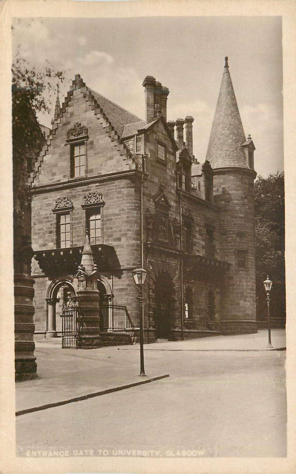 CPM Entrance gate to University Glasgow 