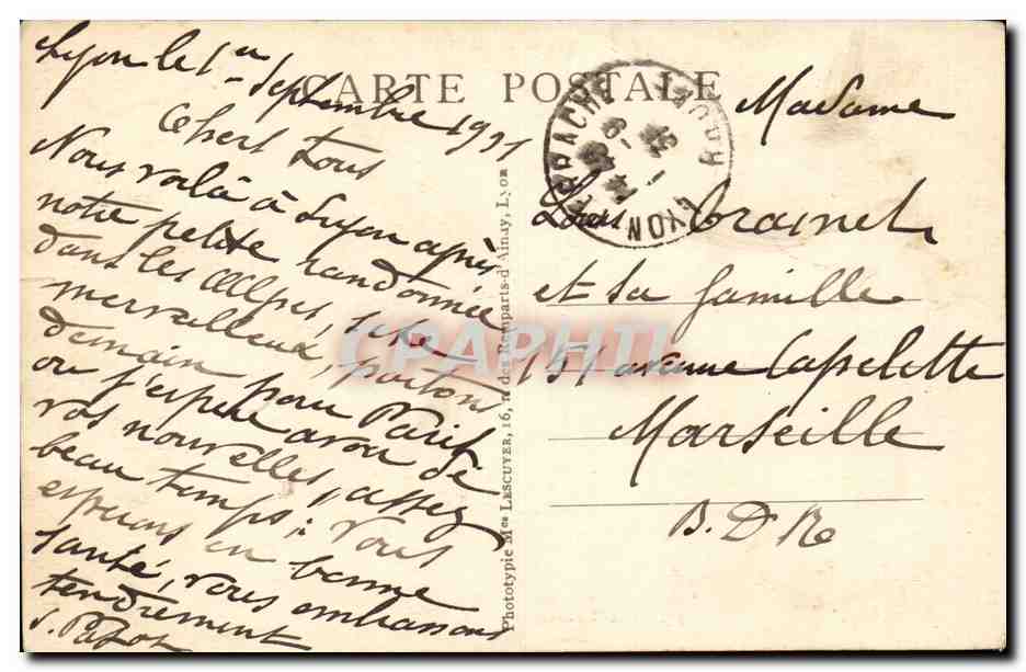 Lyon CPA Place Bellecour et cotteau de Fourviere — Verso