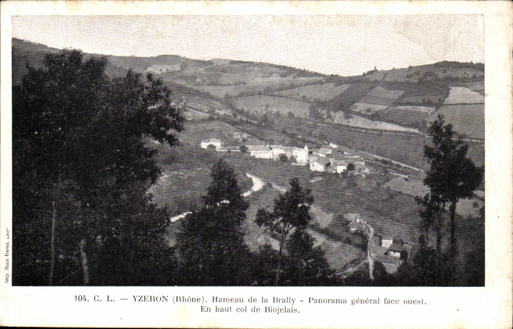 Yzeron CPA Hameau de la Brally Panorama general face ouest en haut col de Biojelais