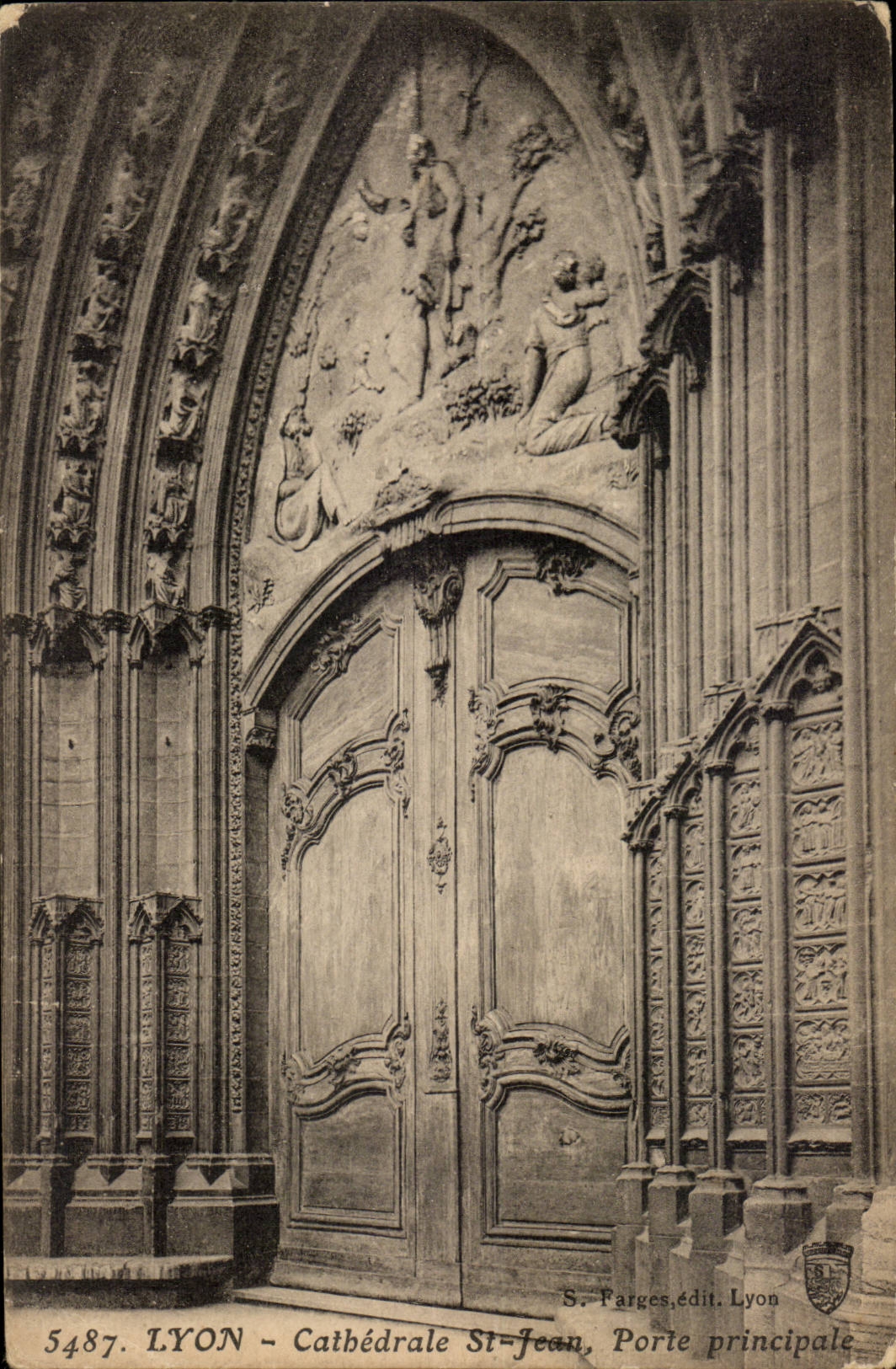 Lyon CPA Cathedrale St Jean porte principale