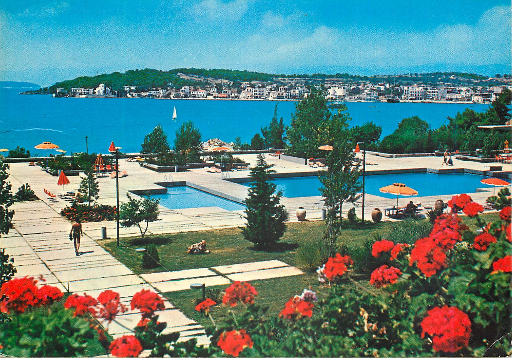 CPM Grece Porto Heli Vu de l'Hotel Pim