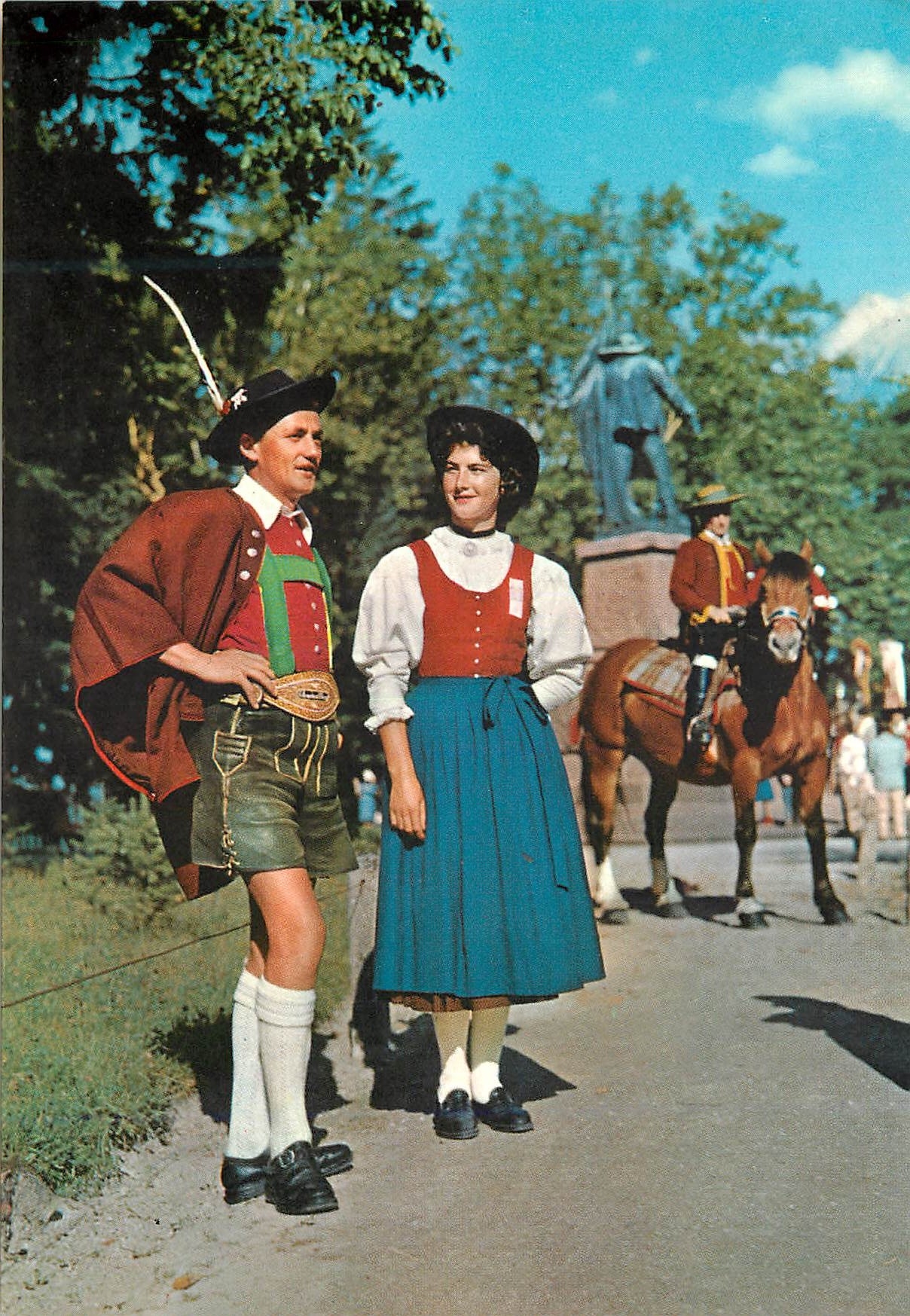 CPM Tiroler Trachtenpaar Austria Folklore