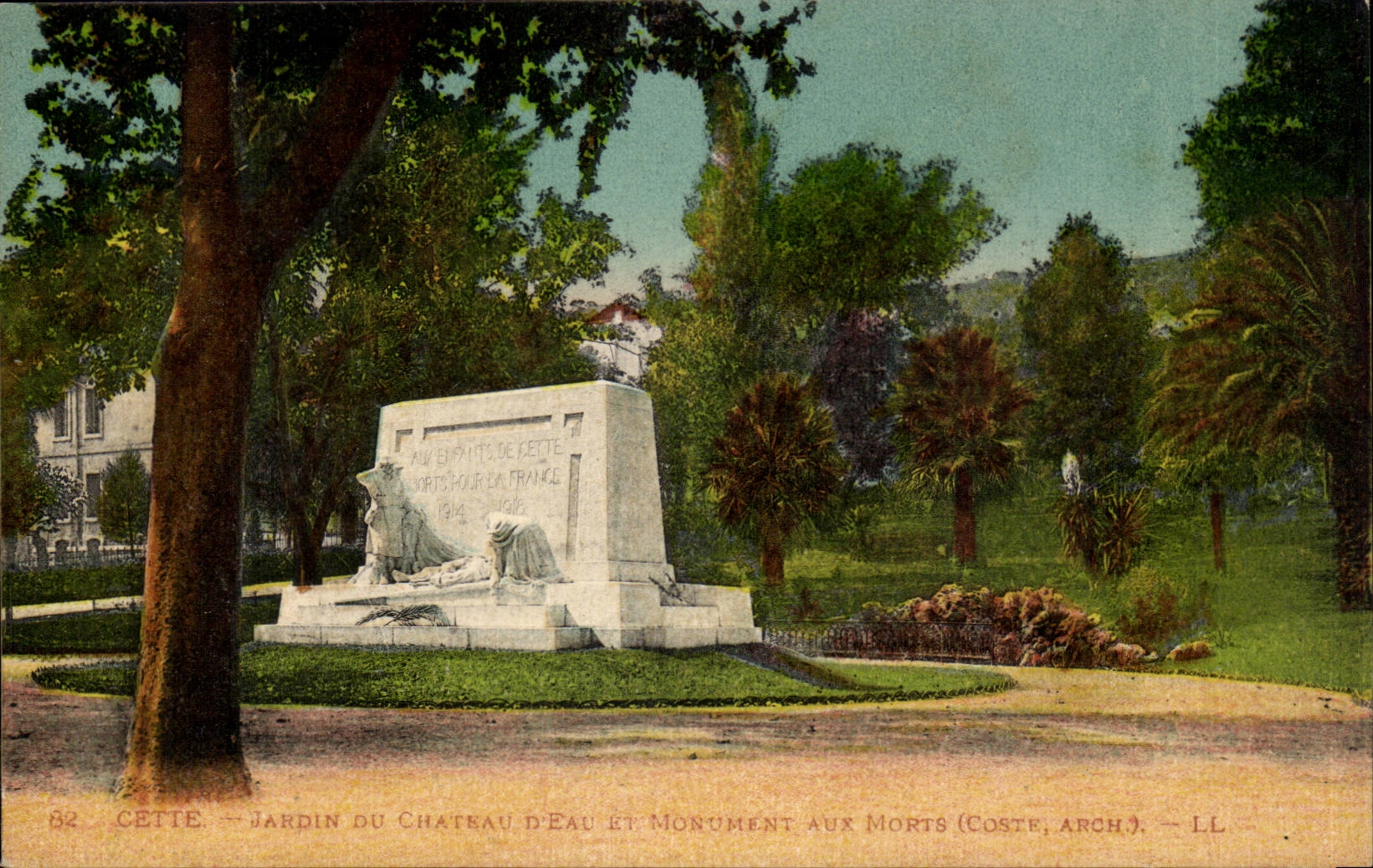 CETTE — Jardin du Château d'Eau et Monument aux Morts (Coste, Arch.)