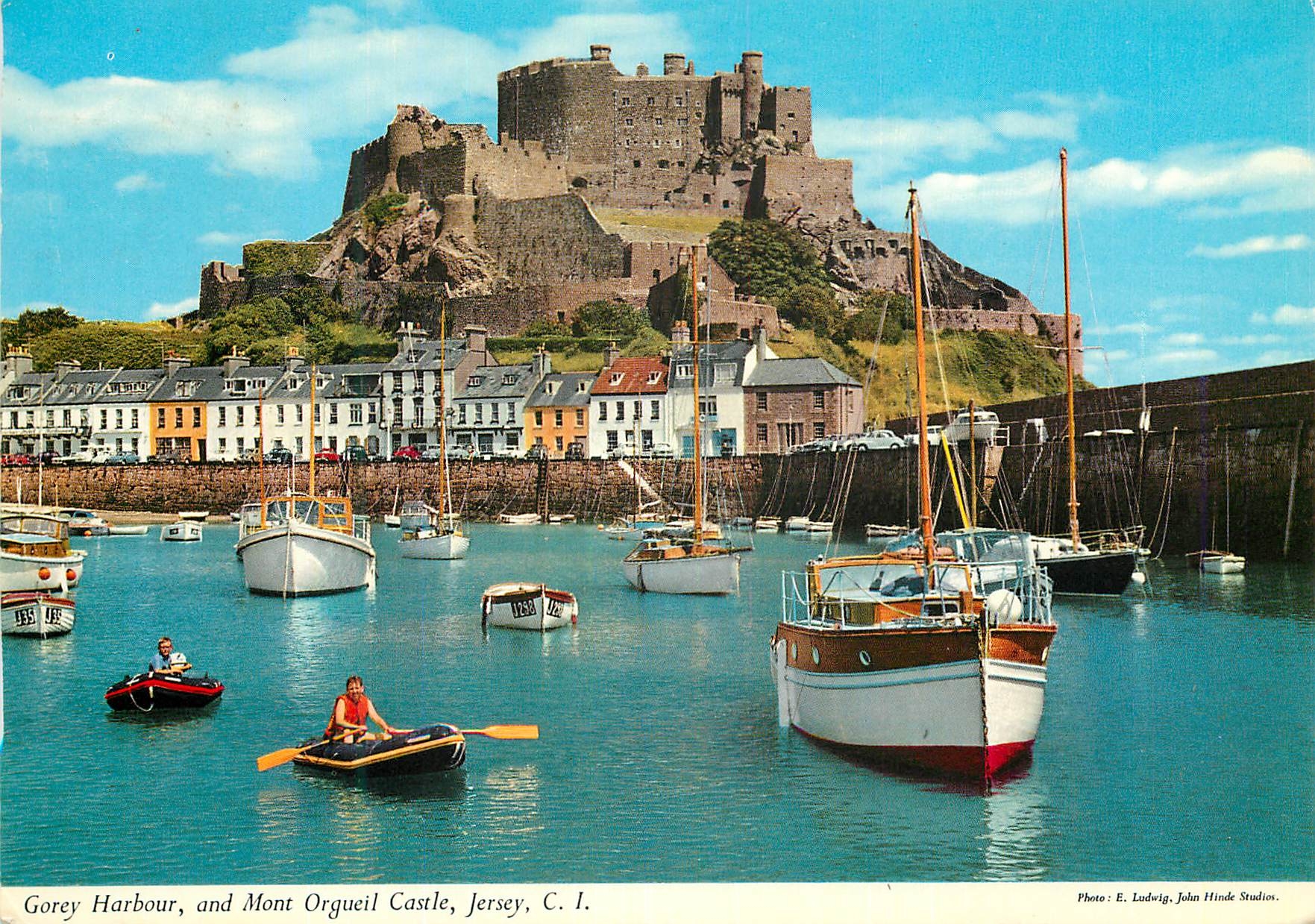 CPM Gorey Harbour and Mont Orgueil Castle Jersey CI