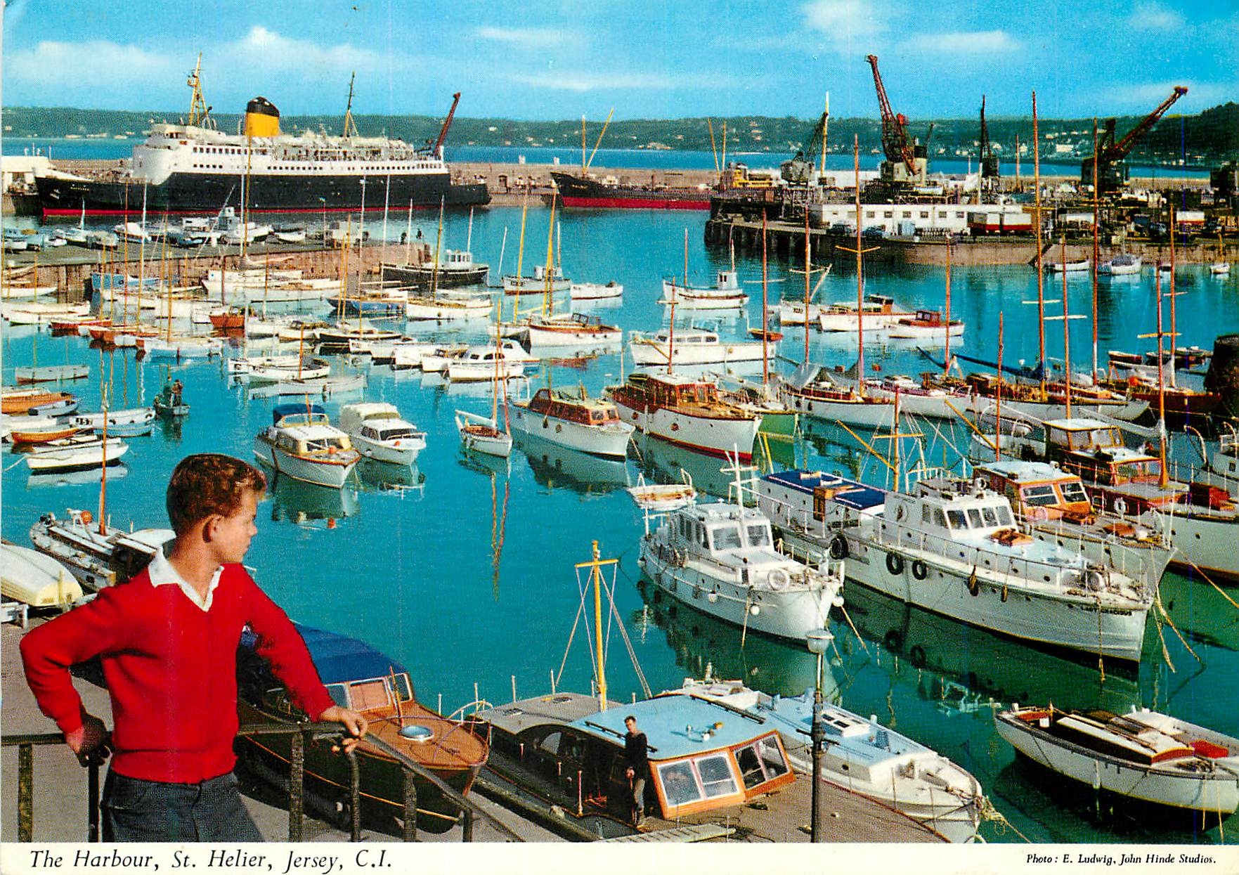 CPM The Harbour St Helier Jersey CI Bateaux