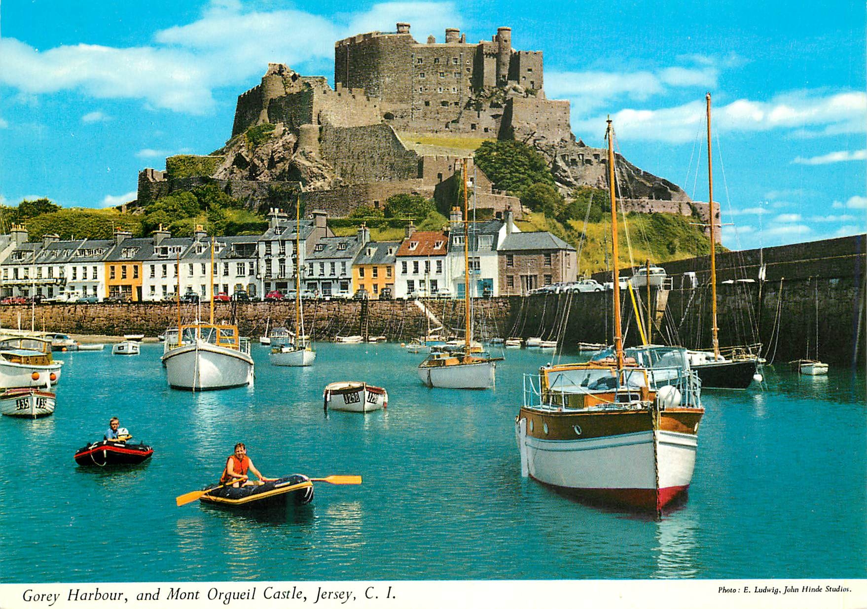 CPM Gorey Harbour and Mont Orgueil Castle Jersey CI