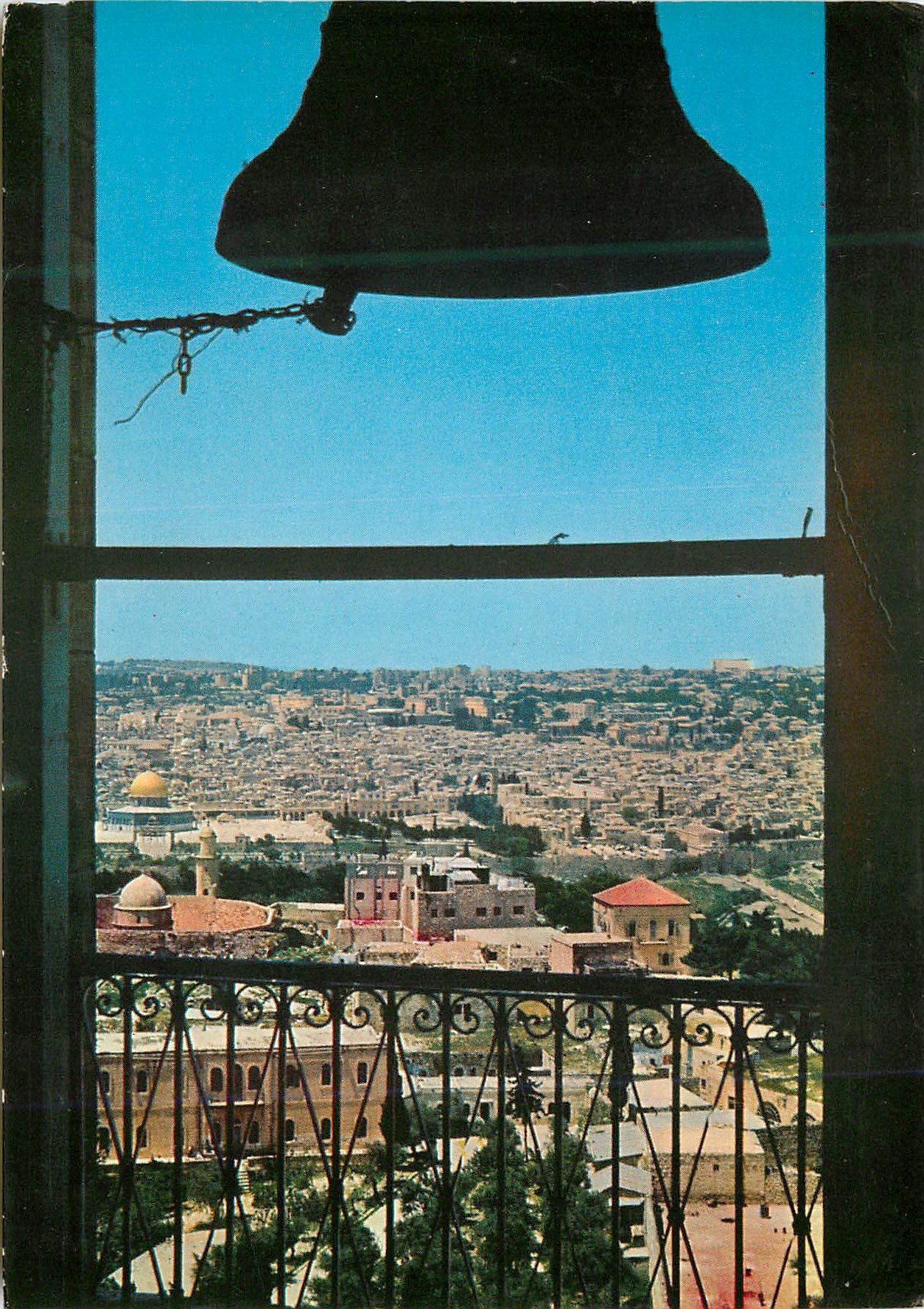 CPM Vue Generale de Jerusalem en Montrant la place d'Ascension et la Dome du Rocher