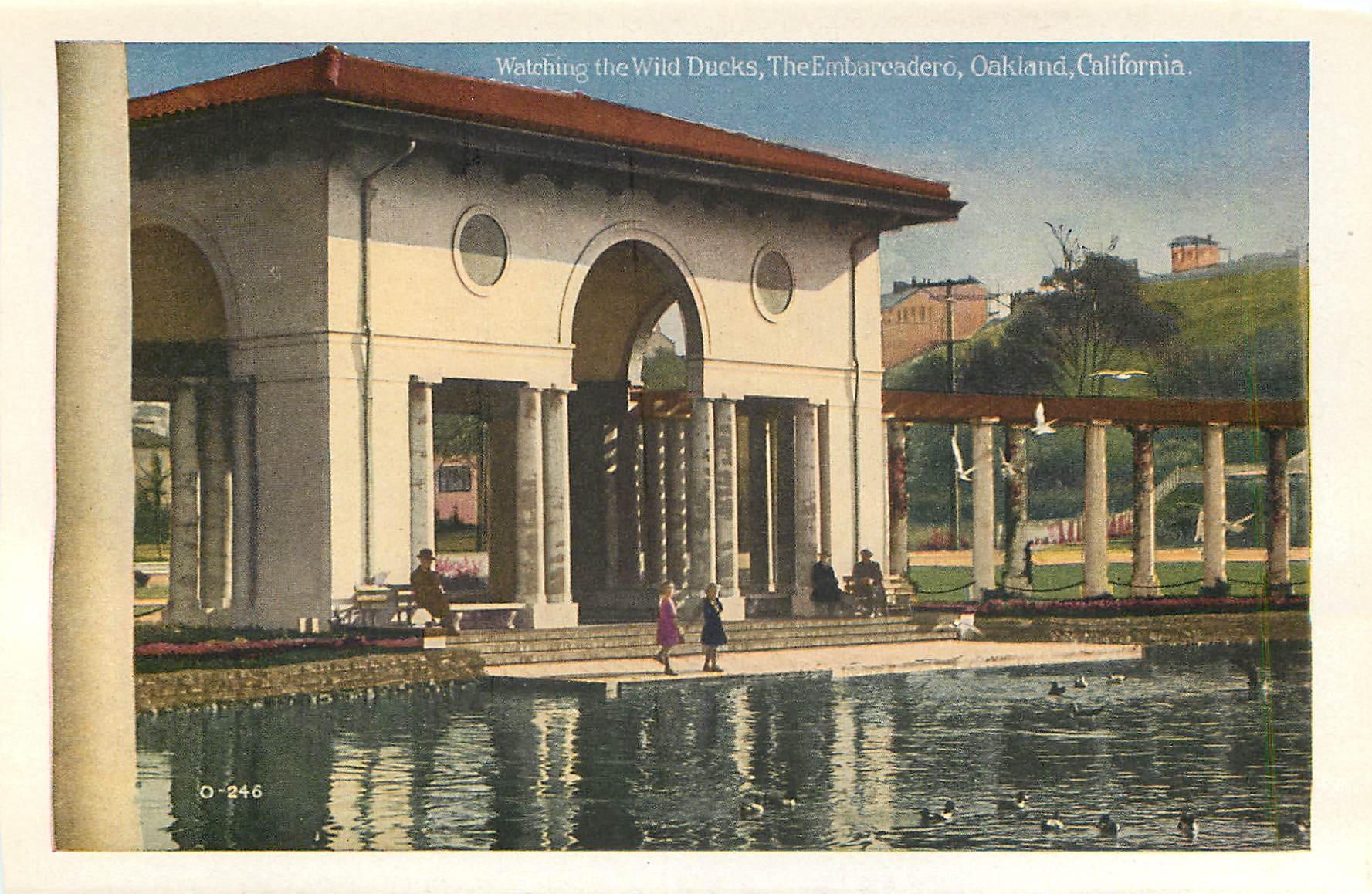 CPM One of the Many Beautiful Homes Oakland California Watching the Wild Ducks The Embarcadero Oakland California — Rückseite