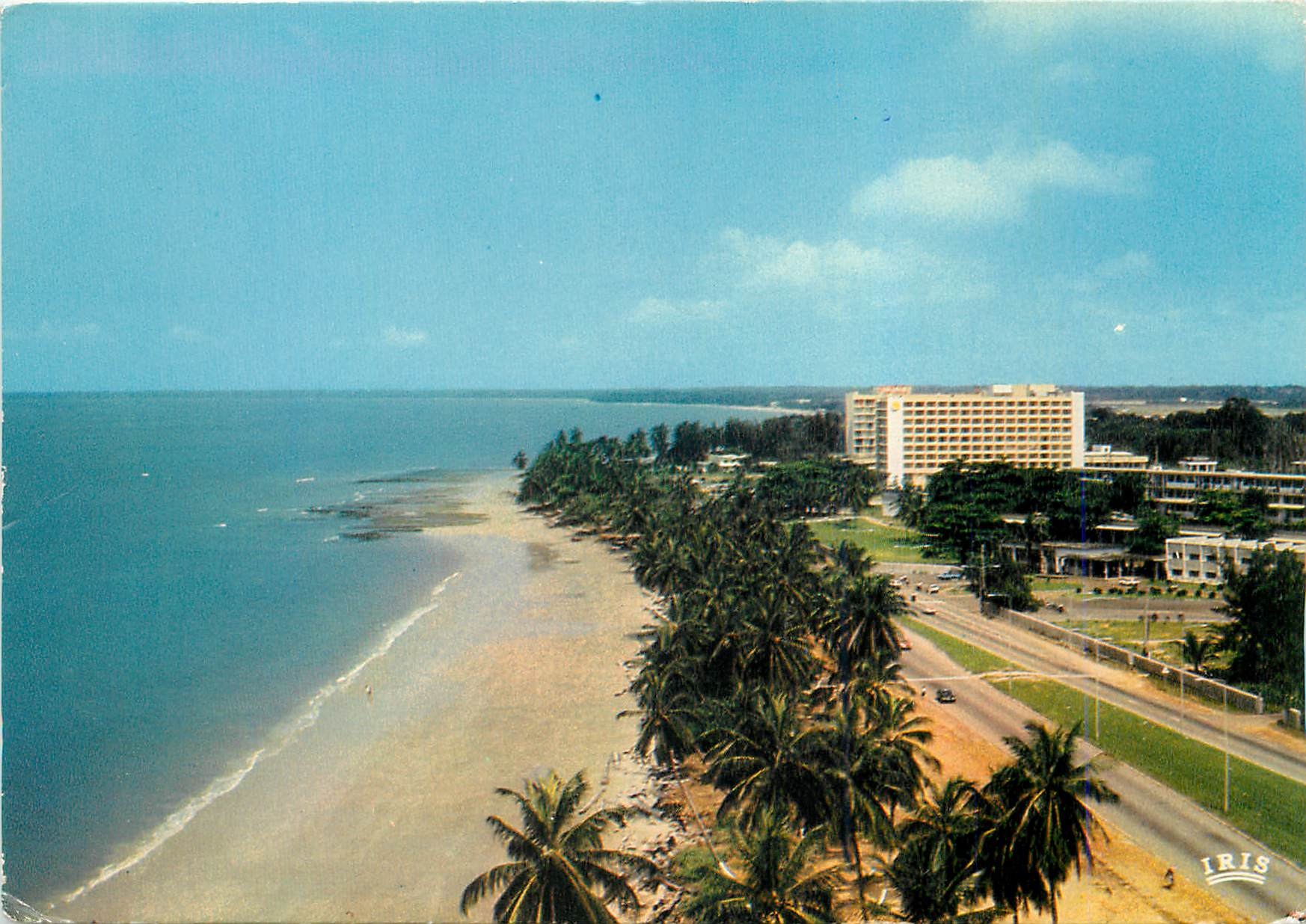 CPM Republique du Gabon Libreville L'autoroute au Bord de la Mer