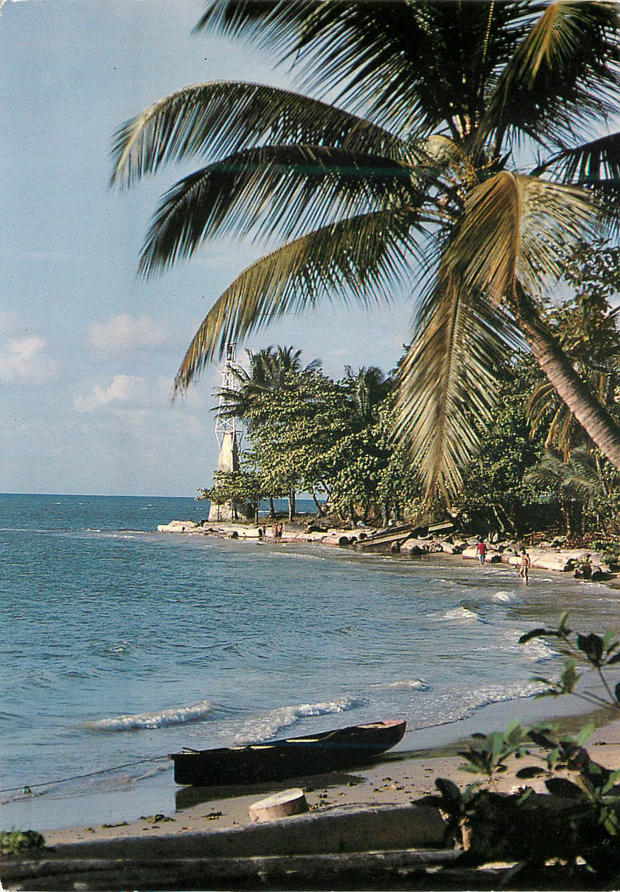 CPM Paysages du Gabon Le Phare et la Plage du Cap Esterias