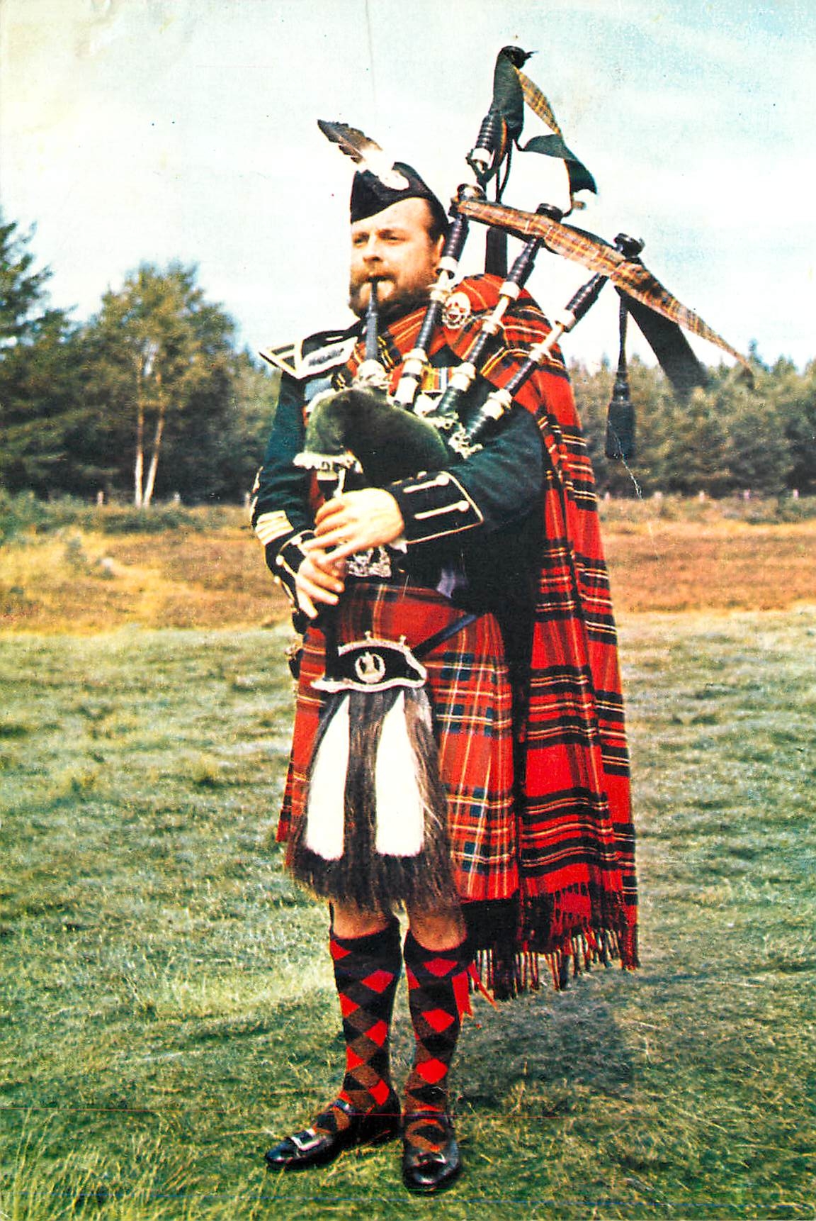 CPM From Ancient Origin The Bagpipes and the Pucturesque Pipers Have Come to Play a Great Part in Scottish Tradition Fol