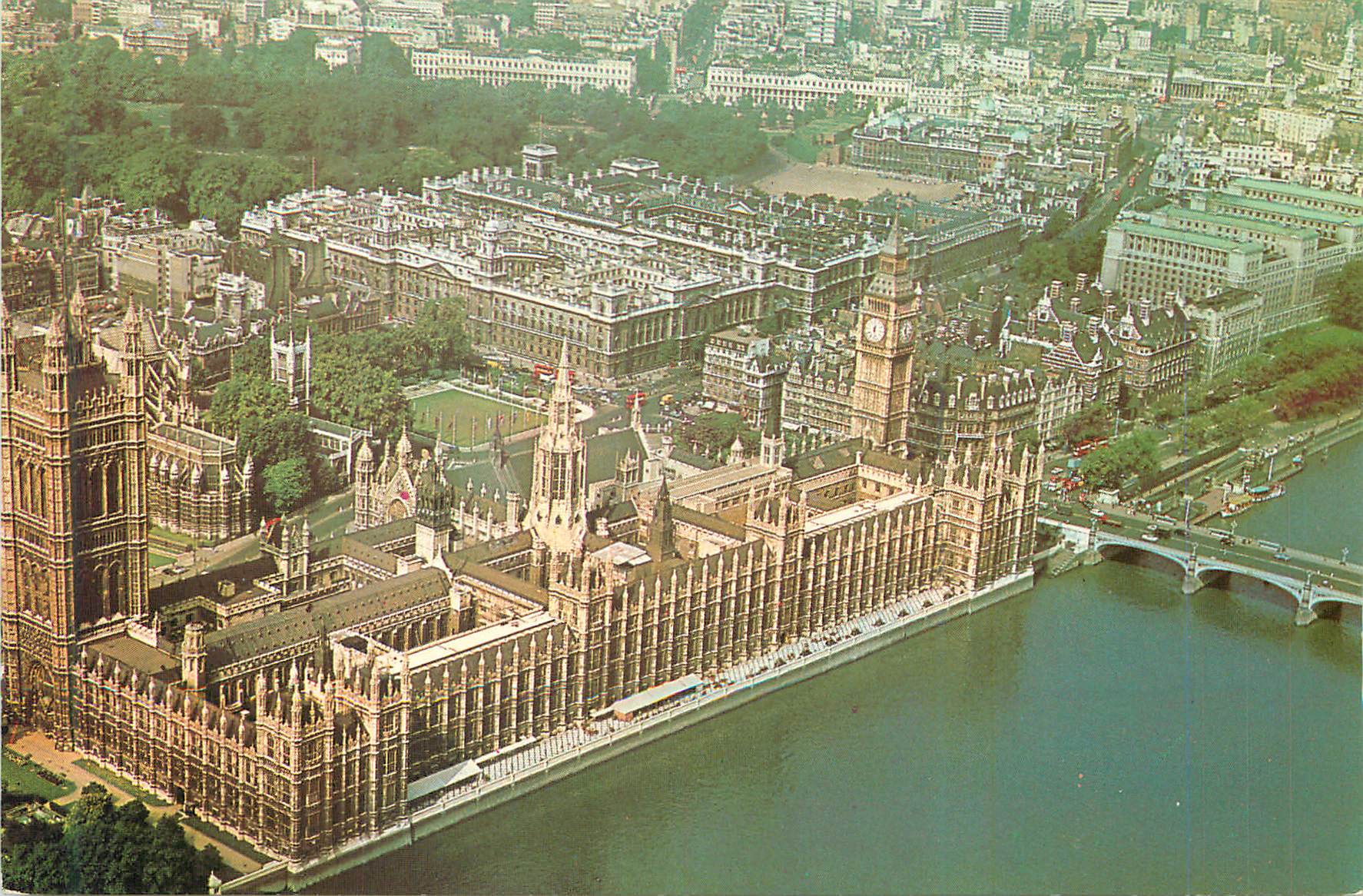 Aerial View of Houses of Parliament, Big Ben, Westminster Abbey and Whitehall, London — the Continental Colour Card, Natural Photo Greetings Series, n° 559