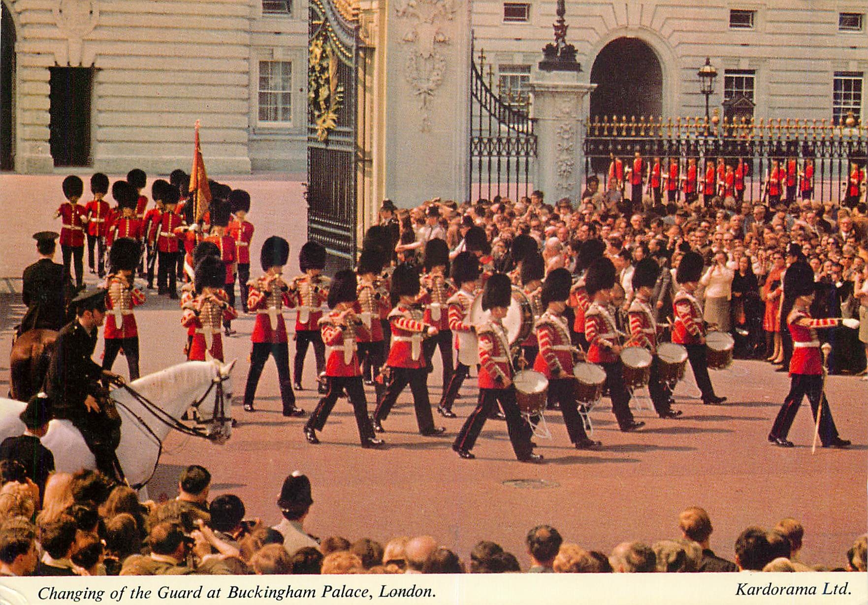CPM Changing of the Guard at Buckingham Palace London Militaria