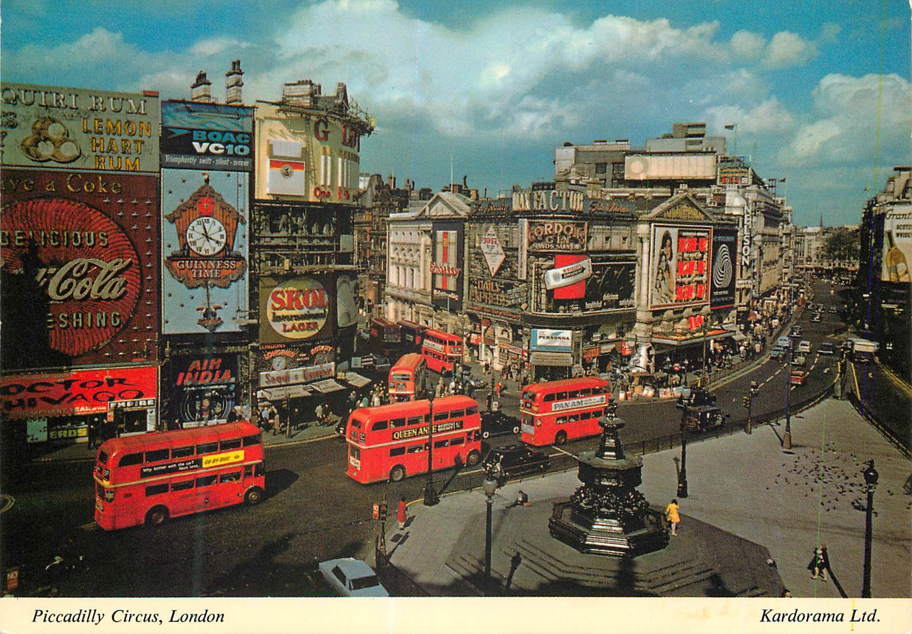 CPM Piccadilly Circus London Autobus Coca Cola Coca-Cola Skol