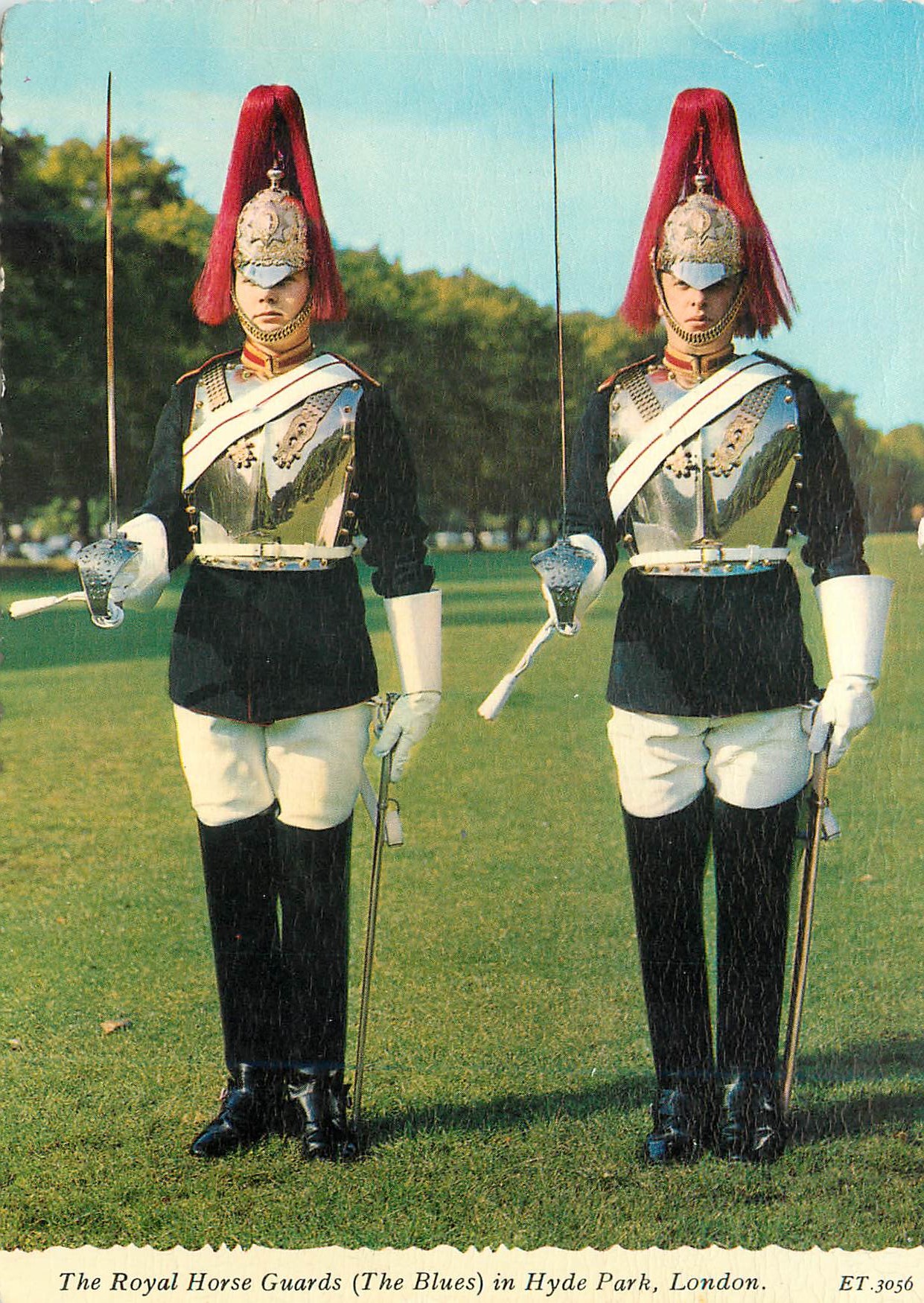 CPM The Royal Horse Guards (The Blues) In Hyde Park London Militaria