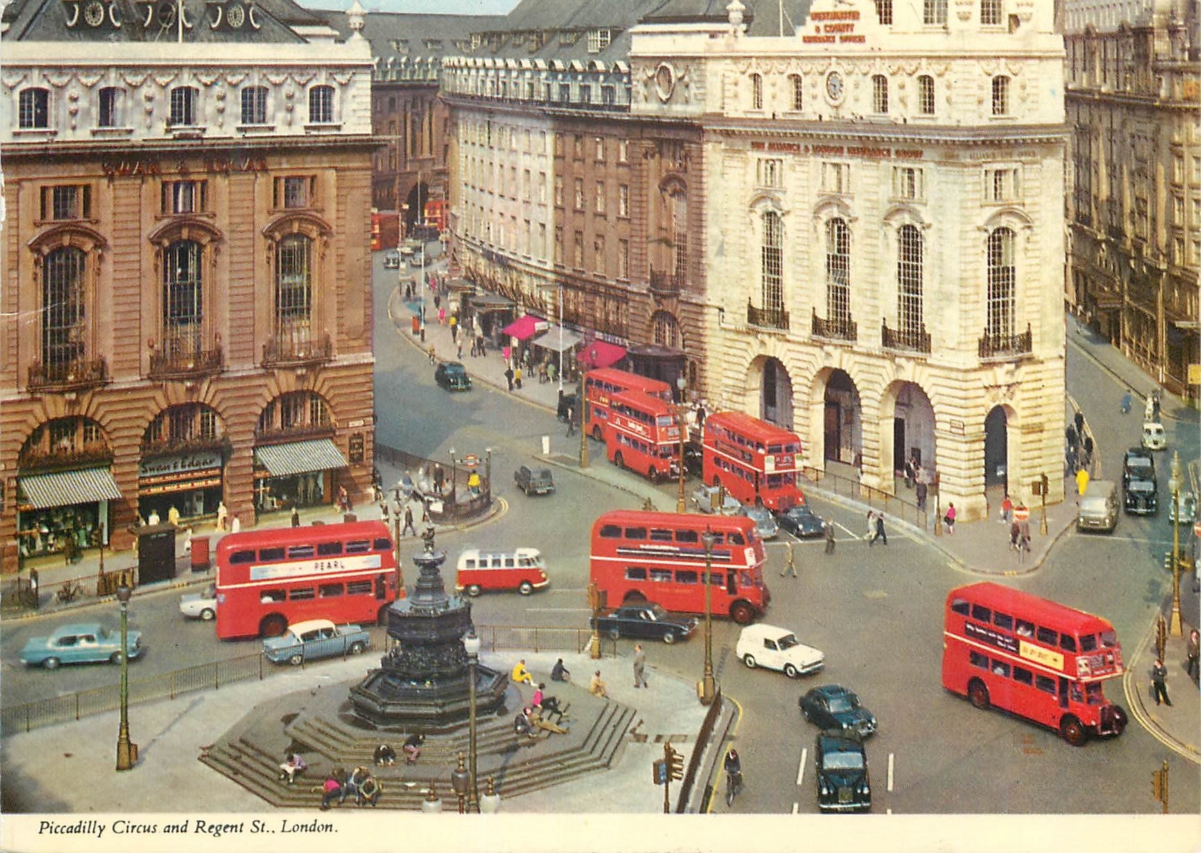 CPM Piccadilly Circus and Regent St London Autobus