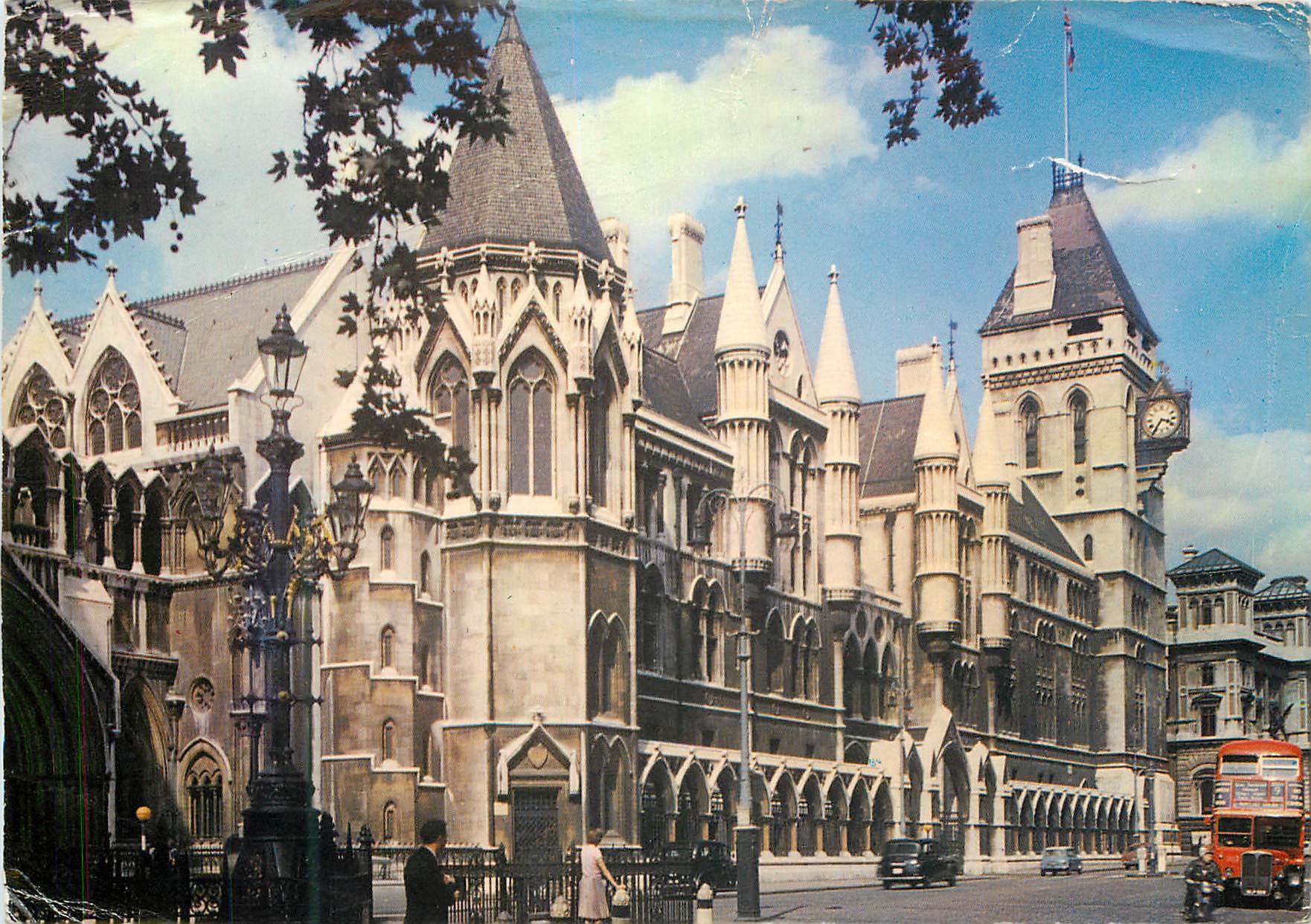 CPM Royal Courts of Justice Stand London Autobus