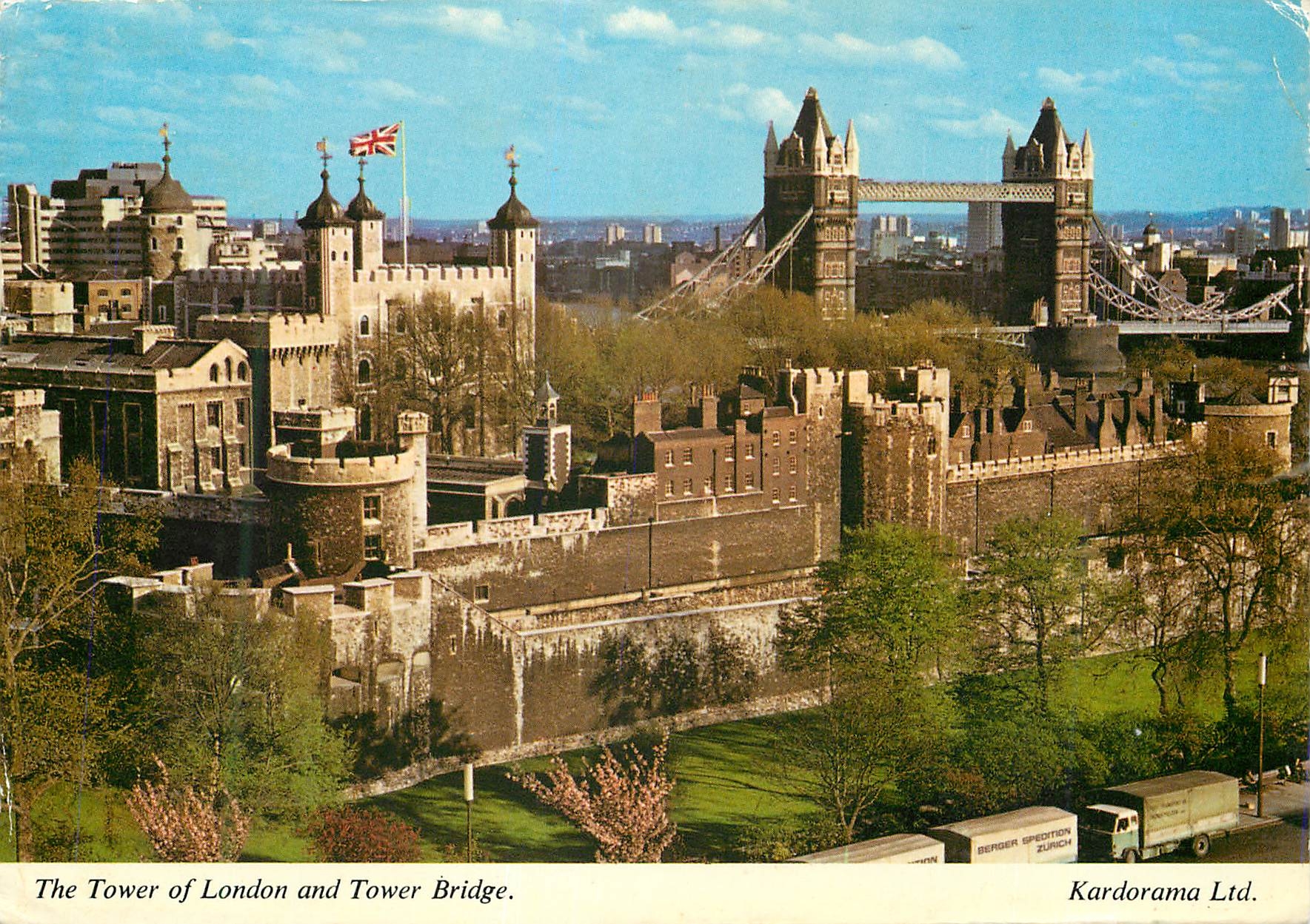 CPM The Tower of London and Tower Bridge