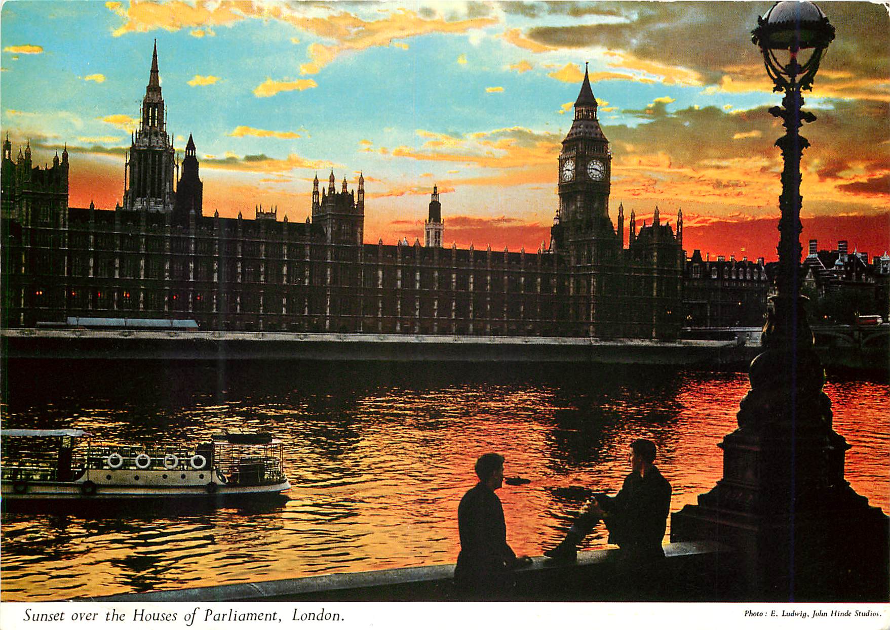 Sunset over the Houses of Parliament, London — Photo: E. Ludwig, John Hinde Studios