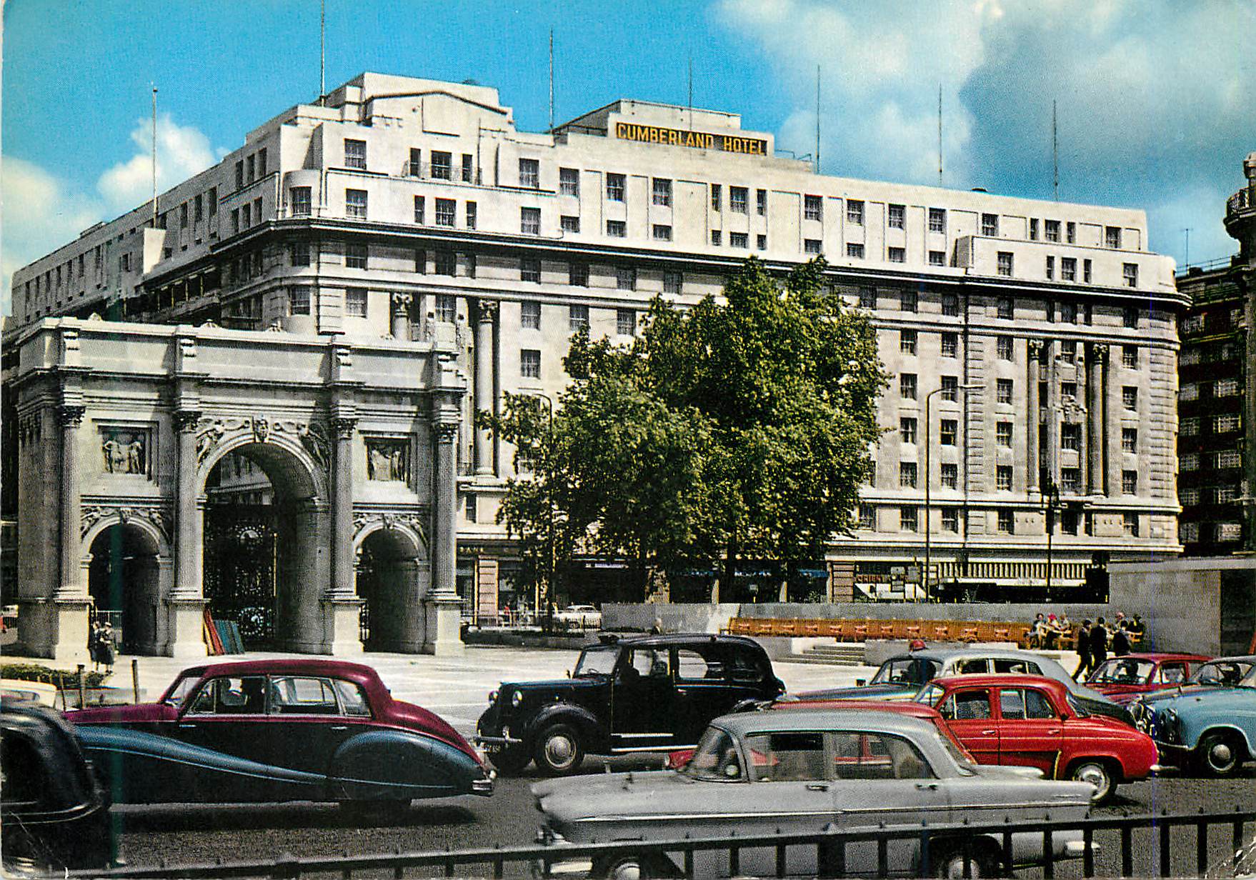 CPM Hurdle Arch and the Cumstarland Hotel