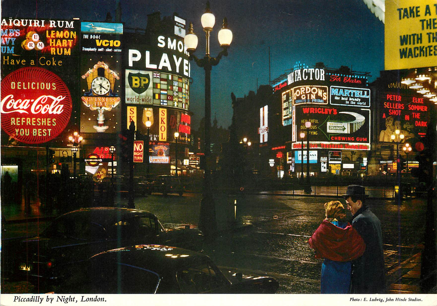 CPM Piccadilly by Night London Coca-Cola Coca Cola