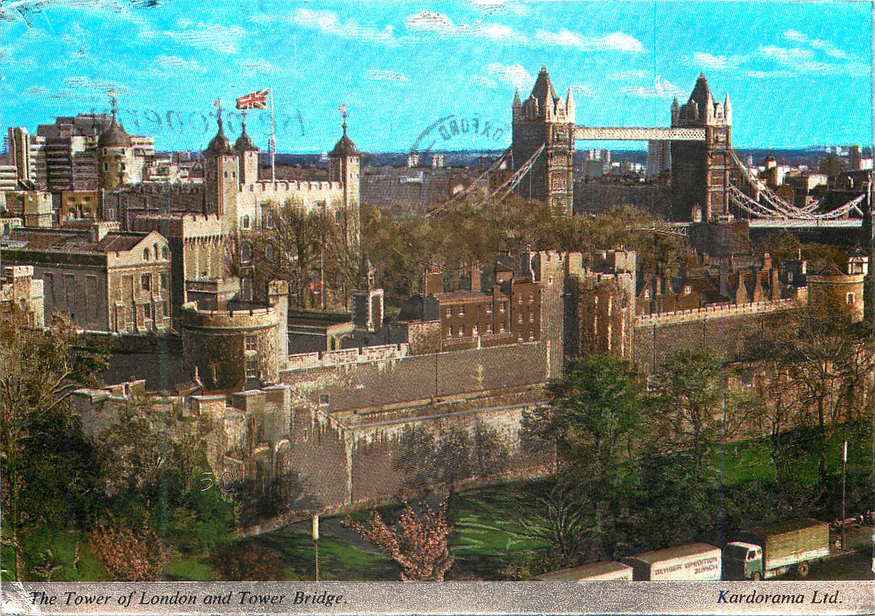 CPM The Tower of London and Tower Bridge