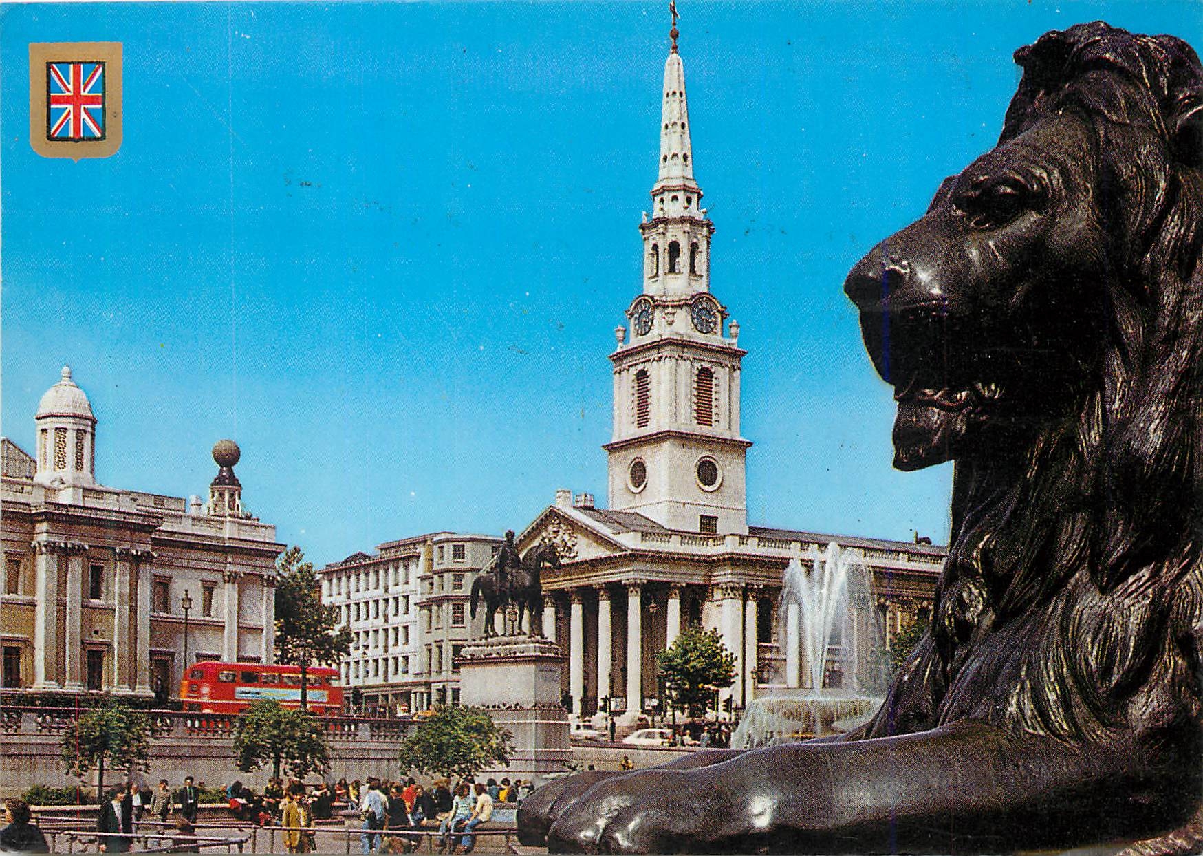 CPM London La Place de Trafalgar et Saint Martin in the Fields Lion