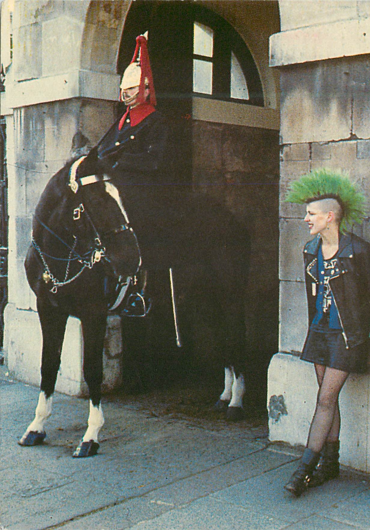 CPM Real London Militaria Punk Cheval
