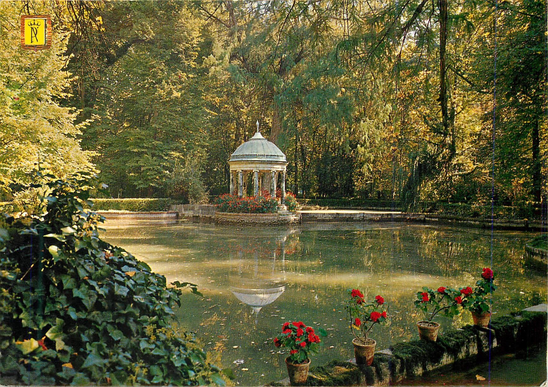 CPM Aranjuez Jardin du Prince Petit Temple de Chinescos