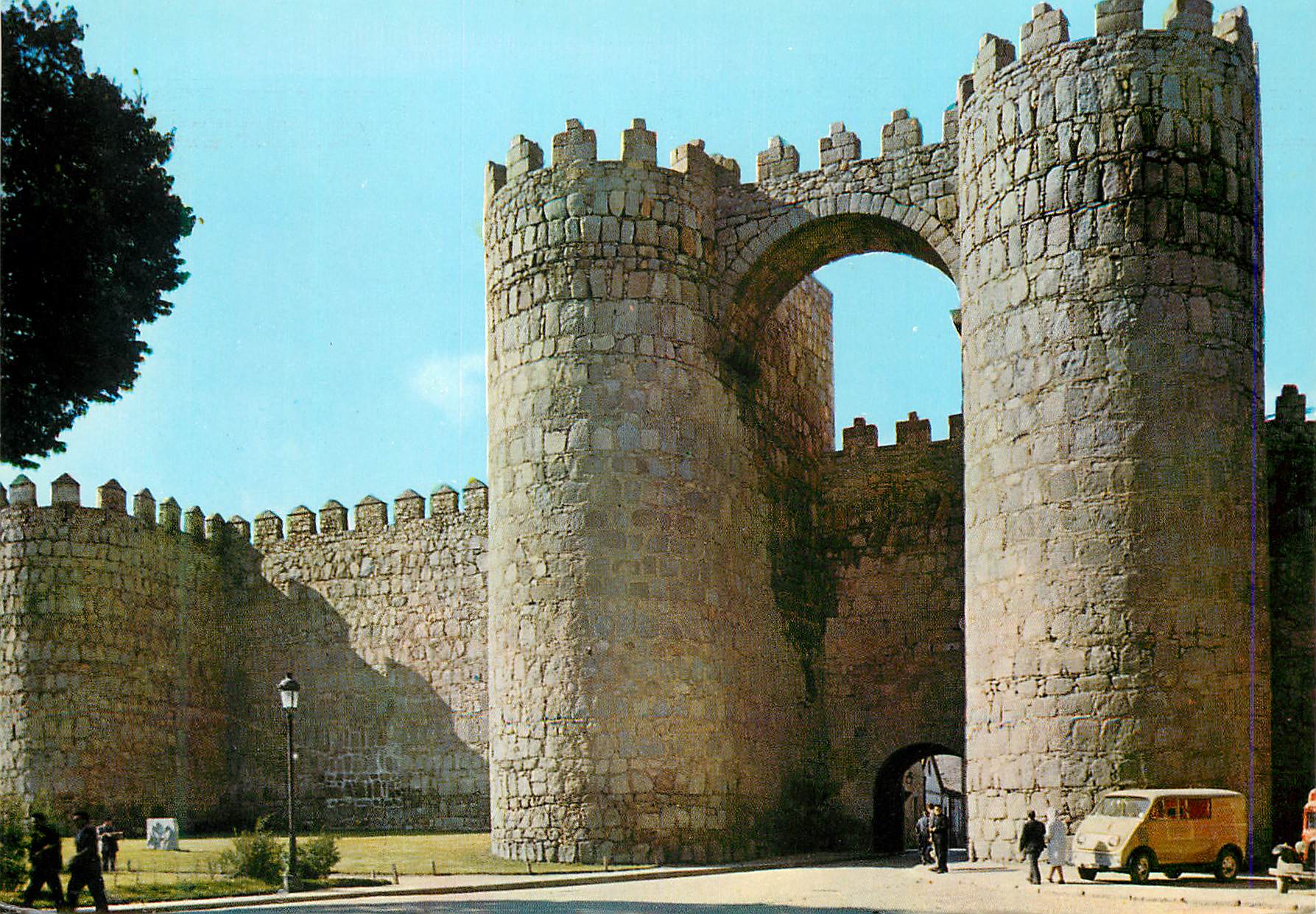 CPM Avila Porte de Saint Vincent