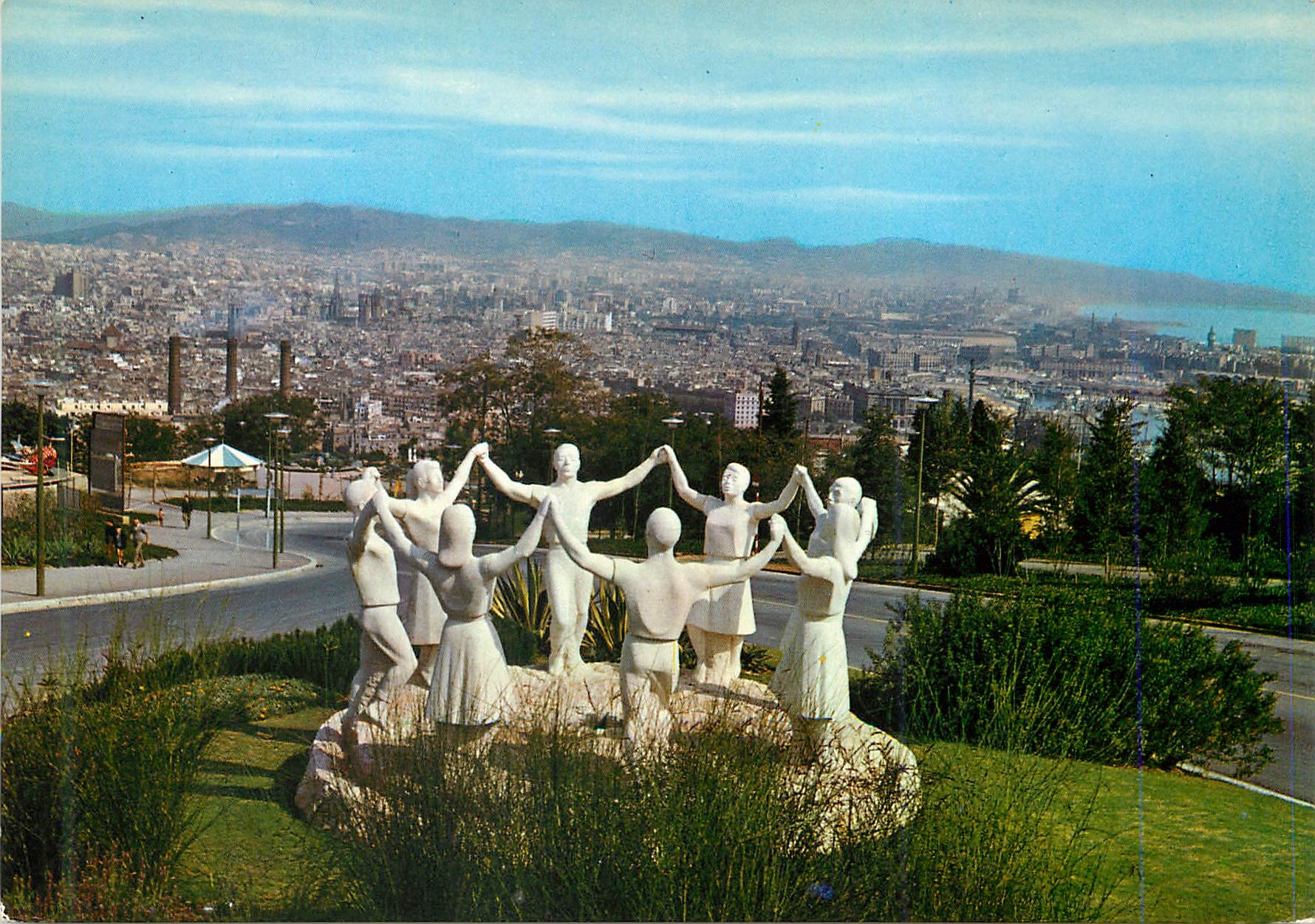 CPM Barcelona Montjuich Parque de Airacciones Monumento a la Sardana