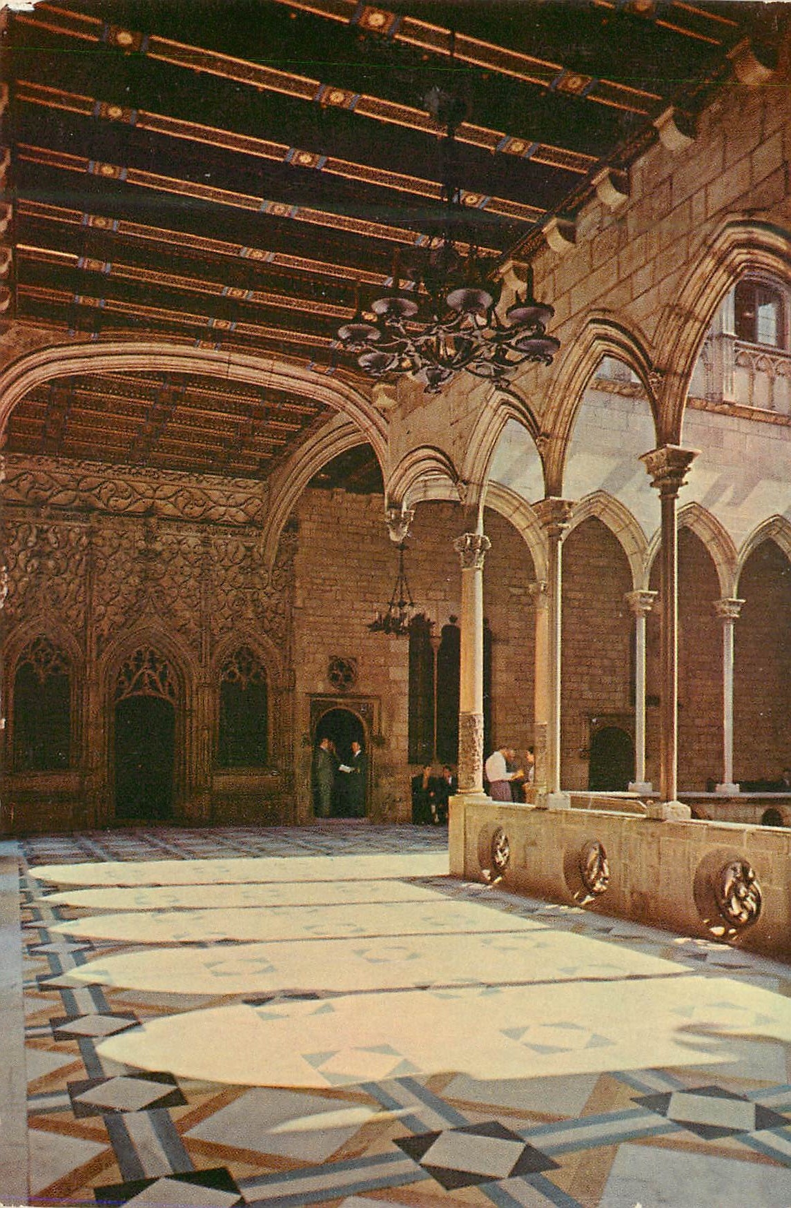 CPM Barcelona Palais de la Diputacion Chapelle Saint Georges