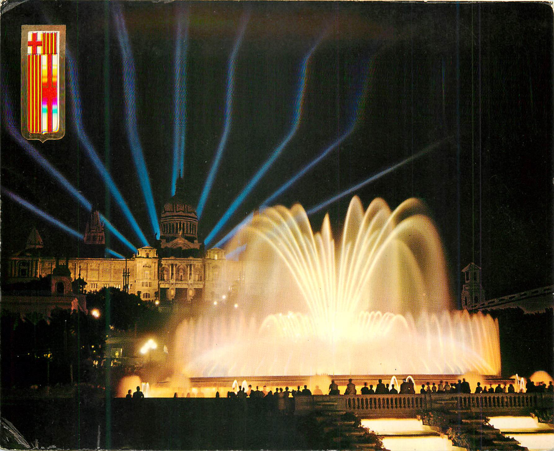 CPM Barcelona Fontaine Monumental du Parc de Montjuic Vue Nocturne