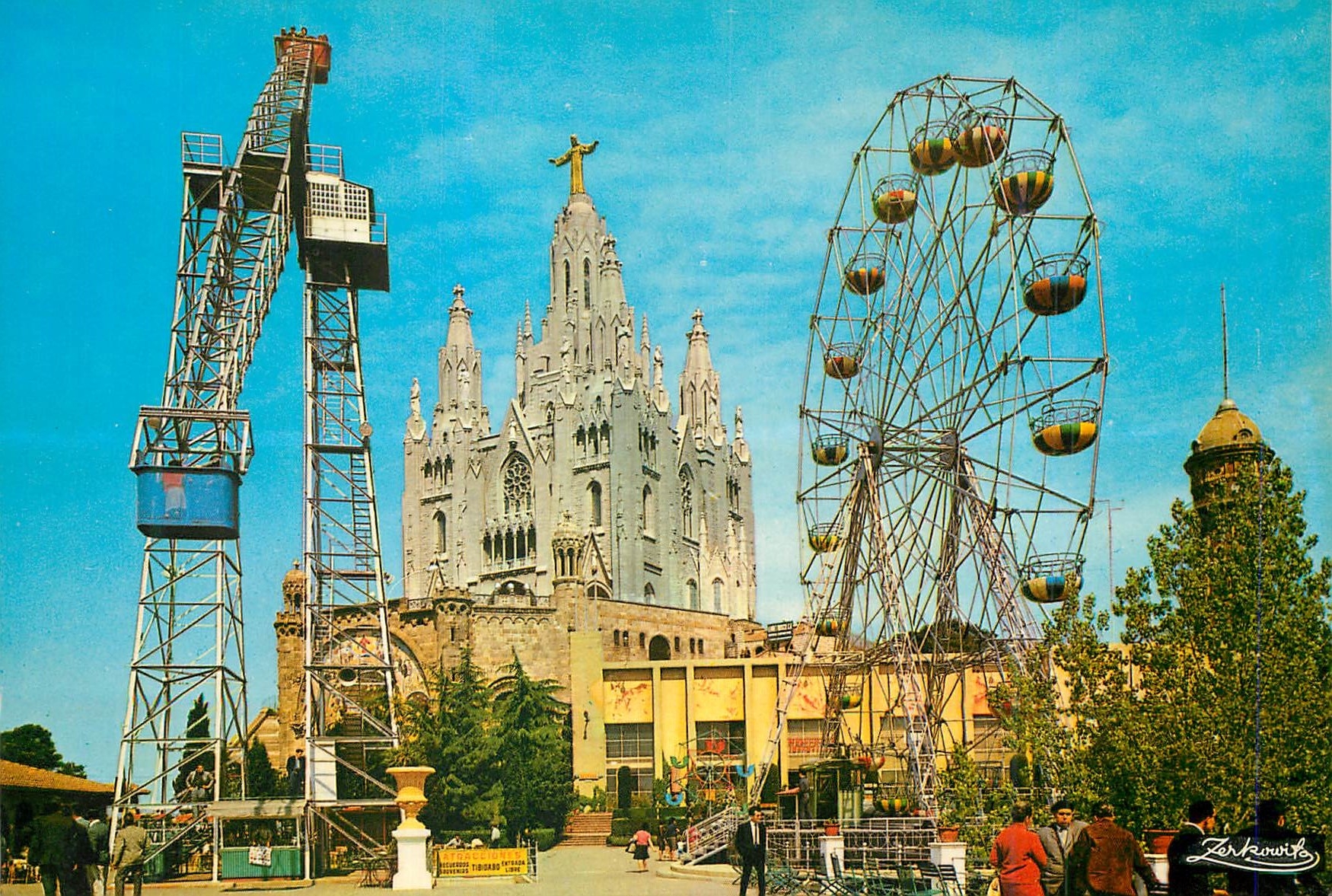CPM Barcelona Tibidabo Basilique et Parc des Attractions