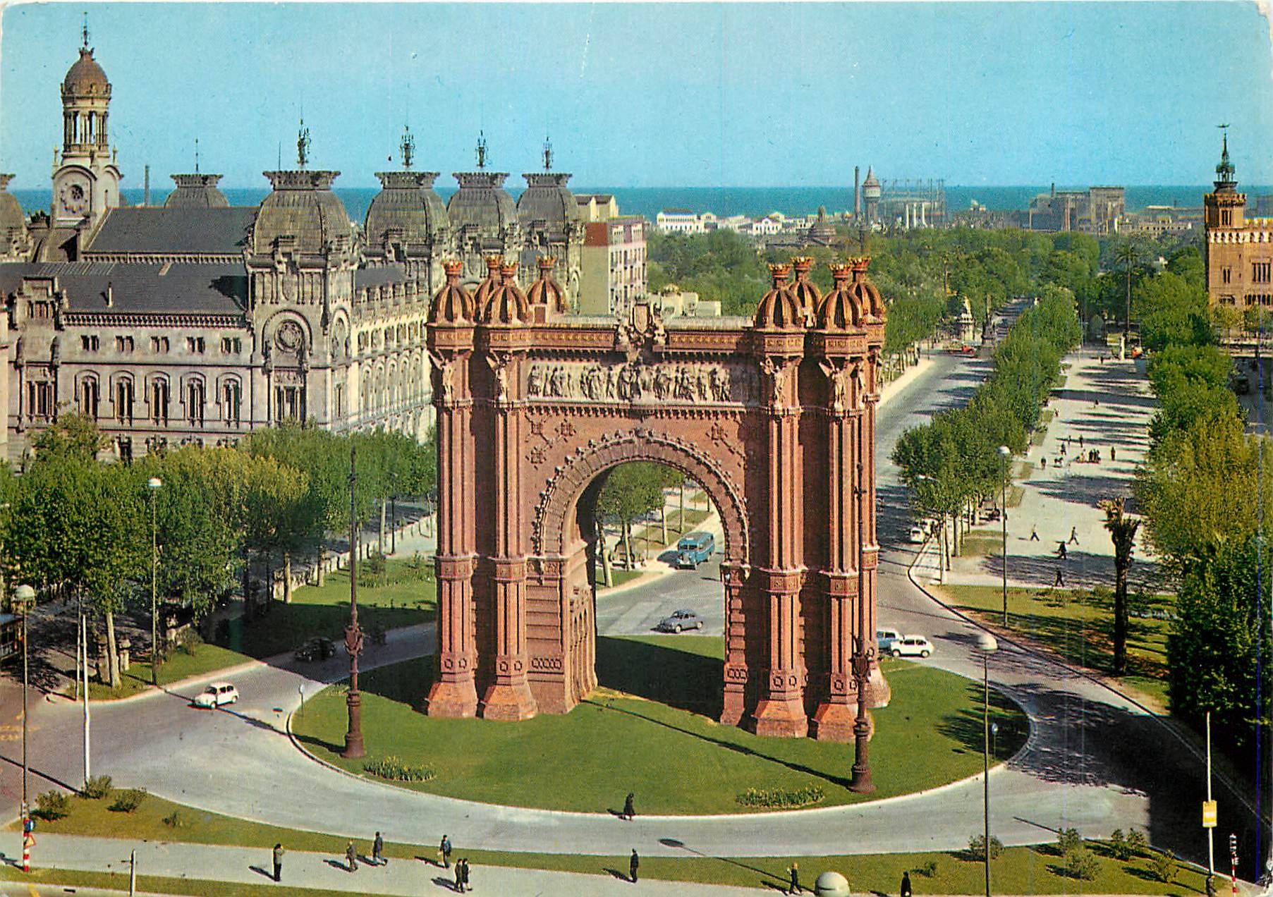 CPM Barcelona Arc du Triomphe Vers la Mer