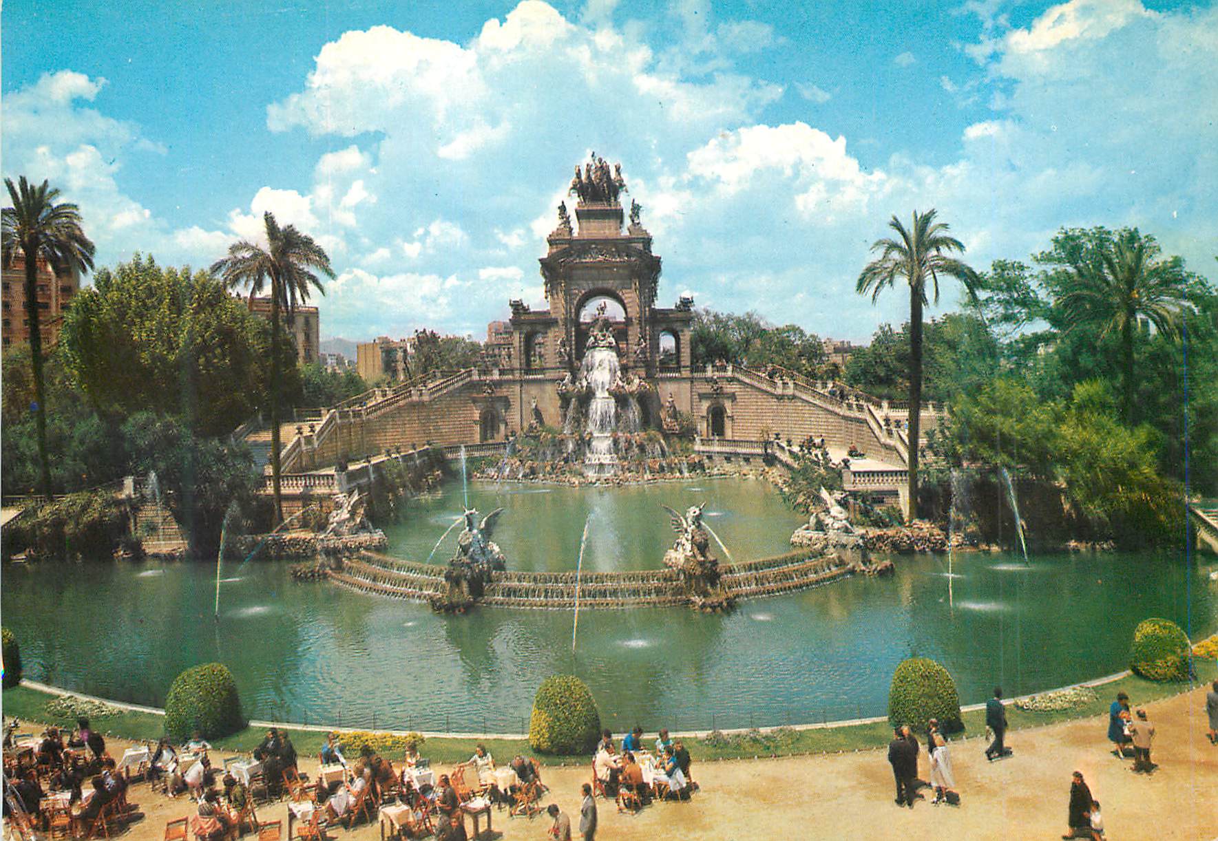 CPM Barcelona Cascade du Parc de la Citadelle