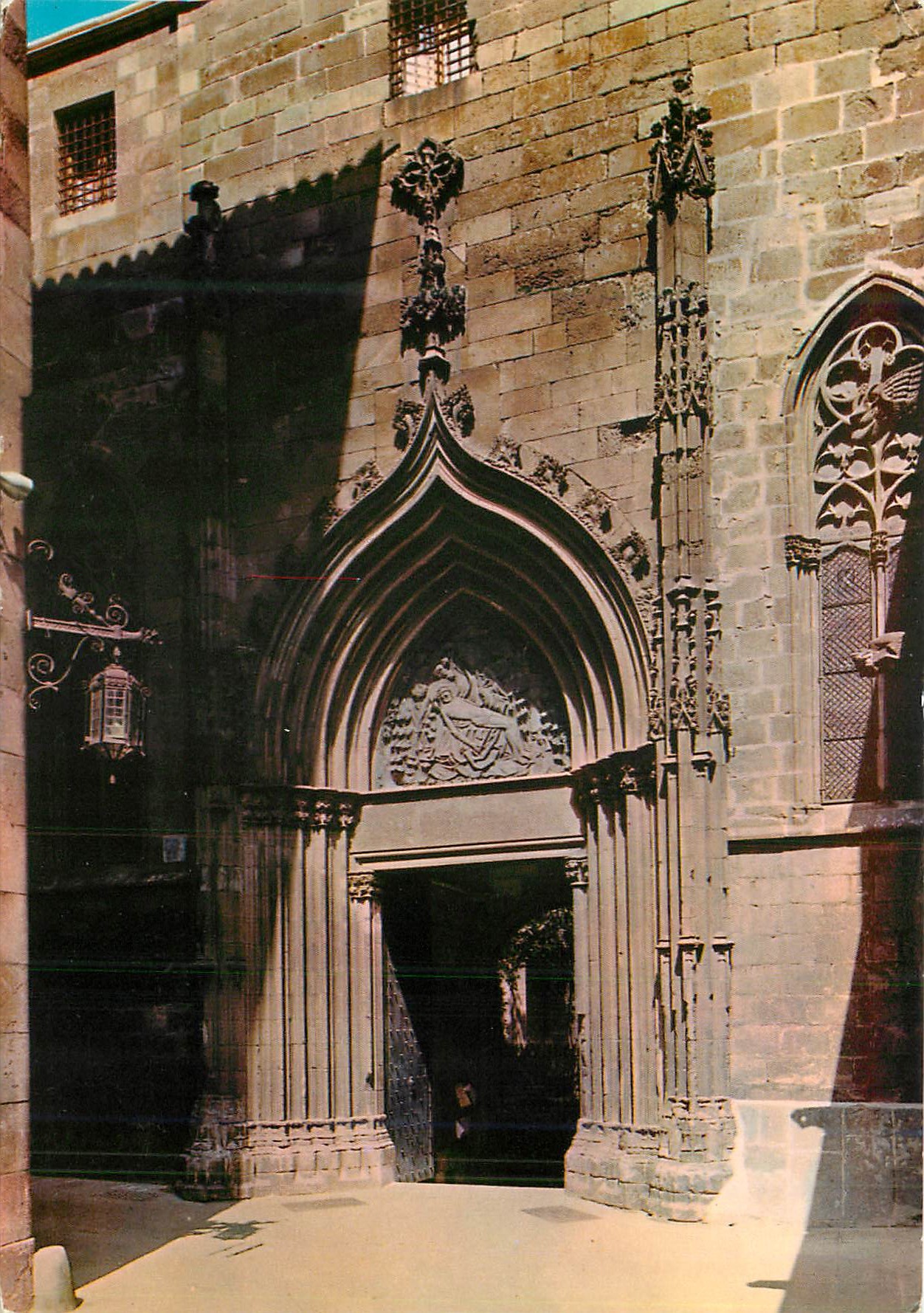 CPM Barcelona Quartier Gothique cathedrale Porte de la Pitie