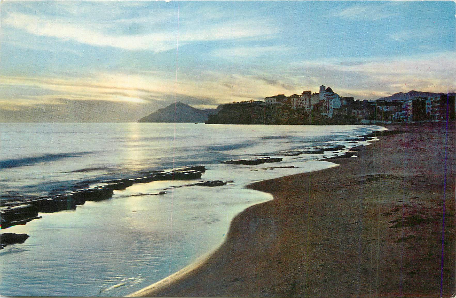 CPM Benidorm (Alicante) Plage du Levant Coucher du Soleil