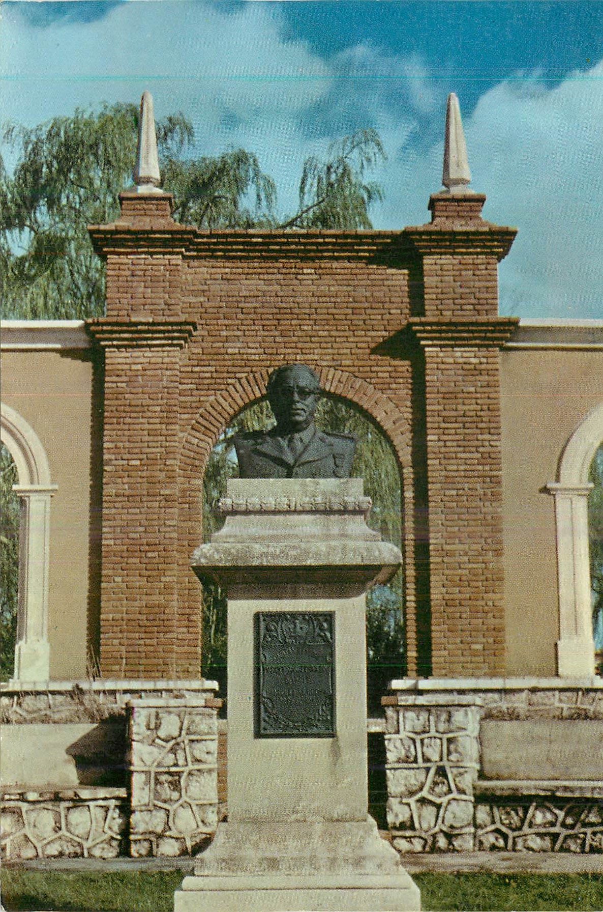 CPM Ciudad Deportiva Burgos Monument au Fondateur
